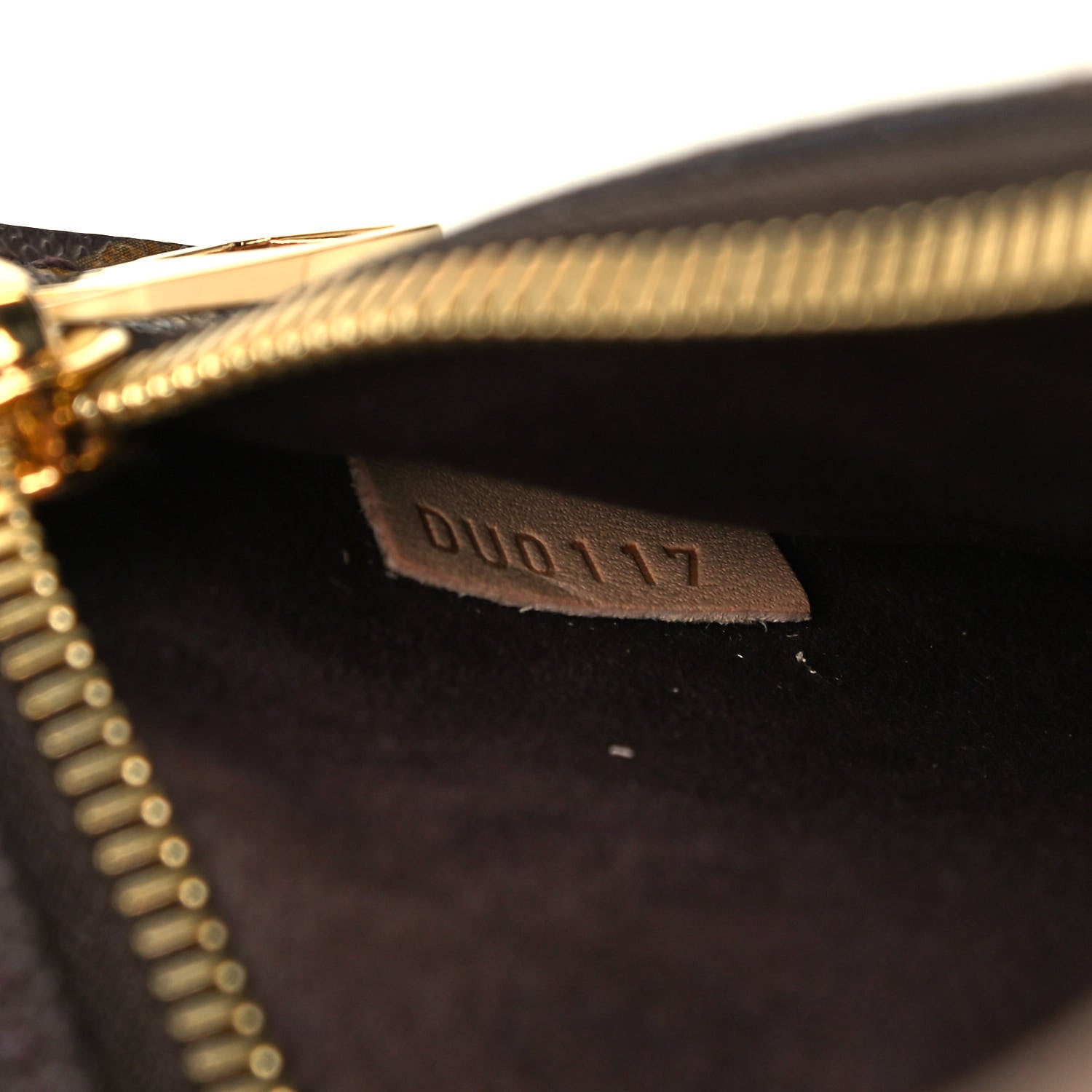Louis Vuitton Monogram Pochette Metis 9 of 9
