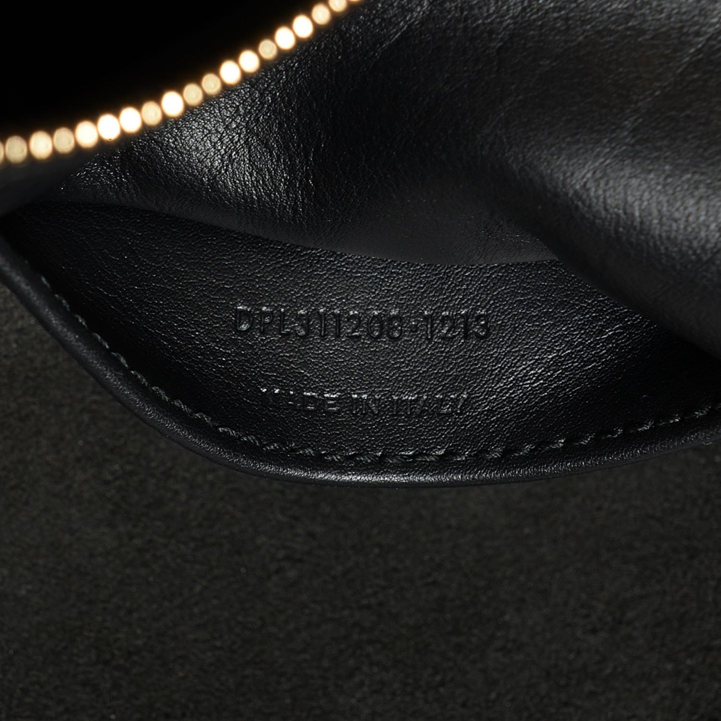 Smooth Calfskin Medium Classic Cabas Y Bag Black