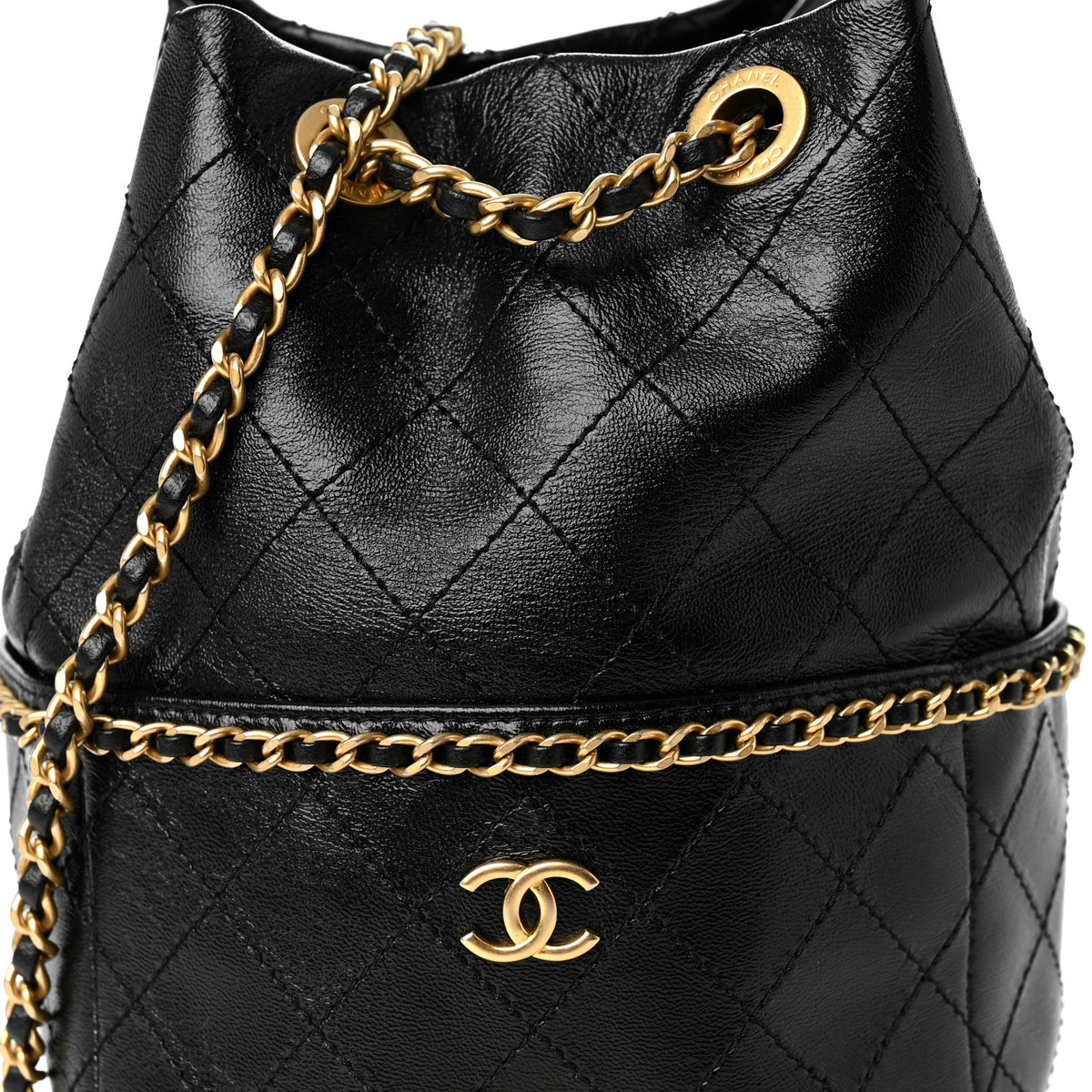 Shiny Lambskin Quilted Chain Around Drawstring Bucket Clutch With Chain Black