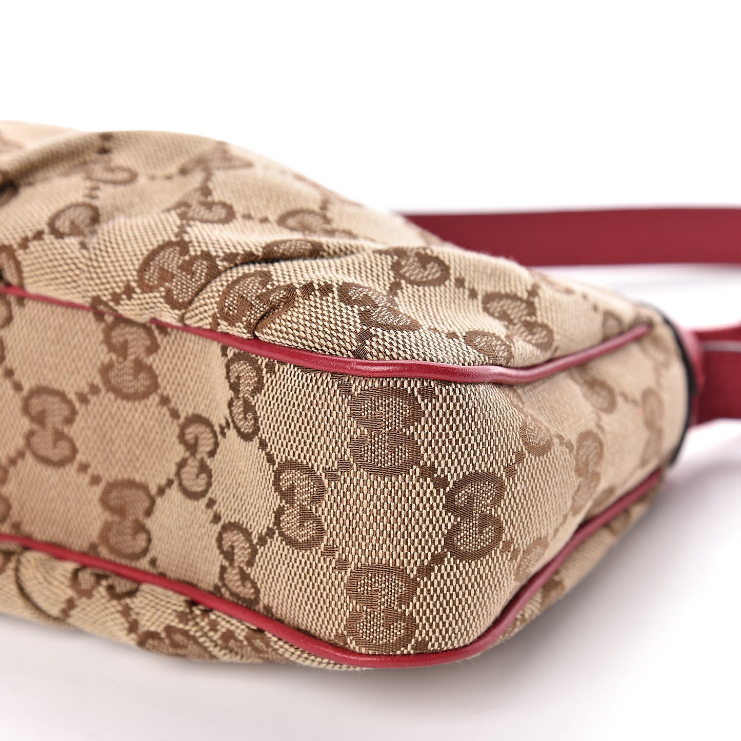 Monogram Heart GG Charm Pochette Red