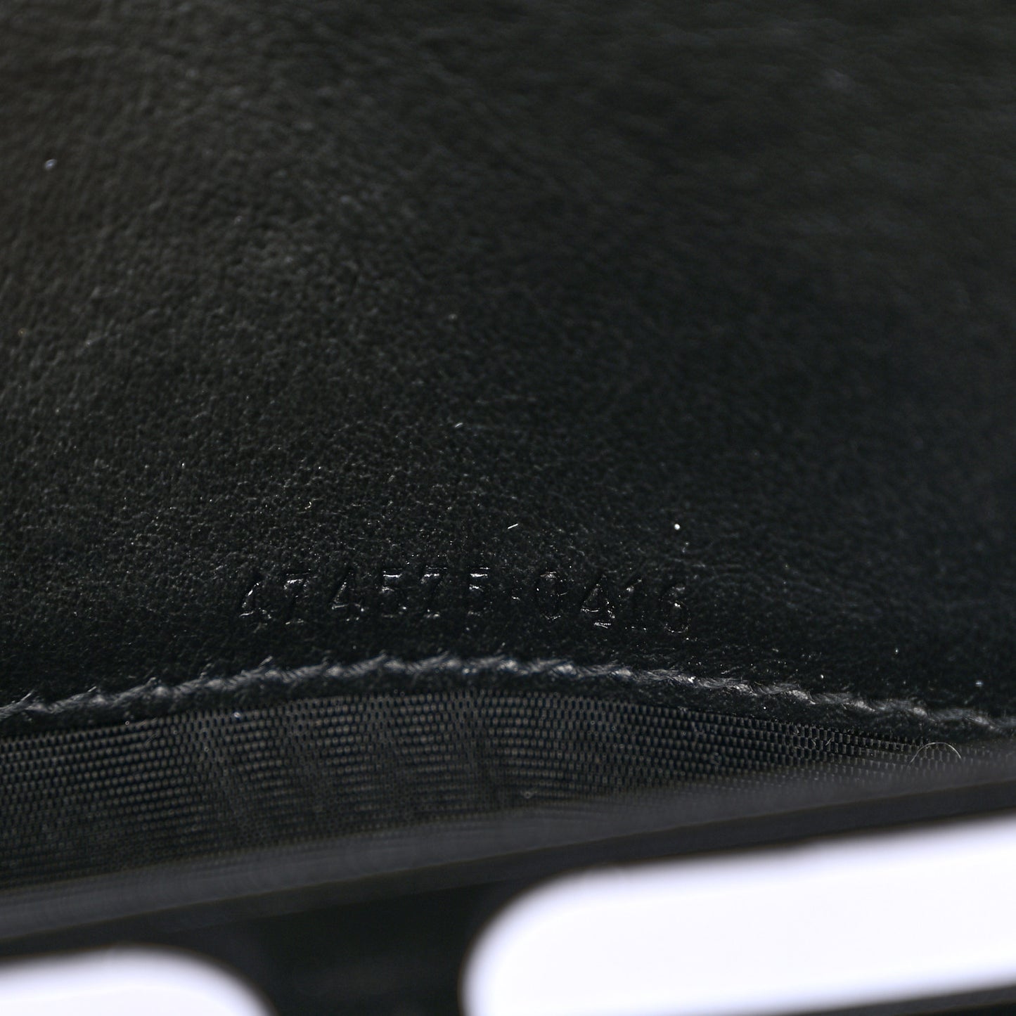 Calfskin Matelasse GG Marmont Chain Wallet Black