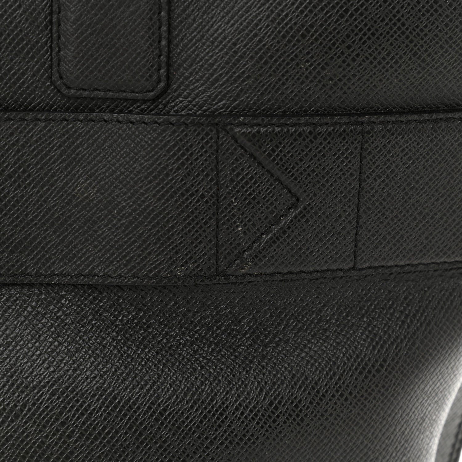 Louis Vuitton Taiga Porte-Documents Business GM Ardoise 18 of 18