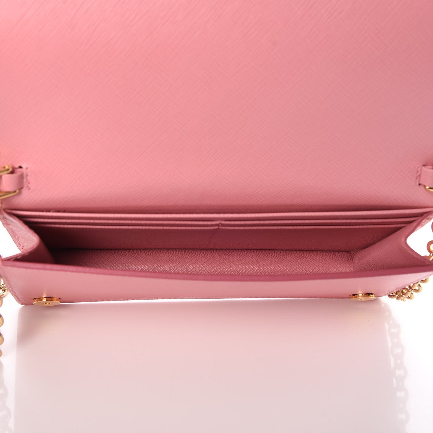Saffiano Cahier Chain Wallet Petalo