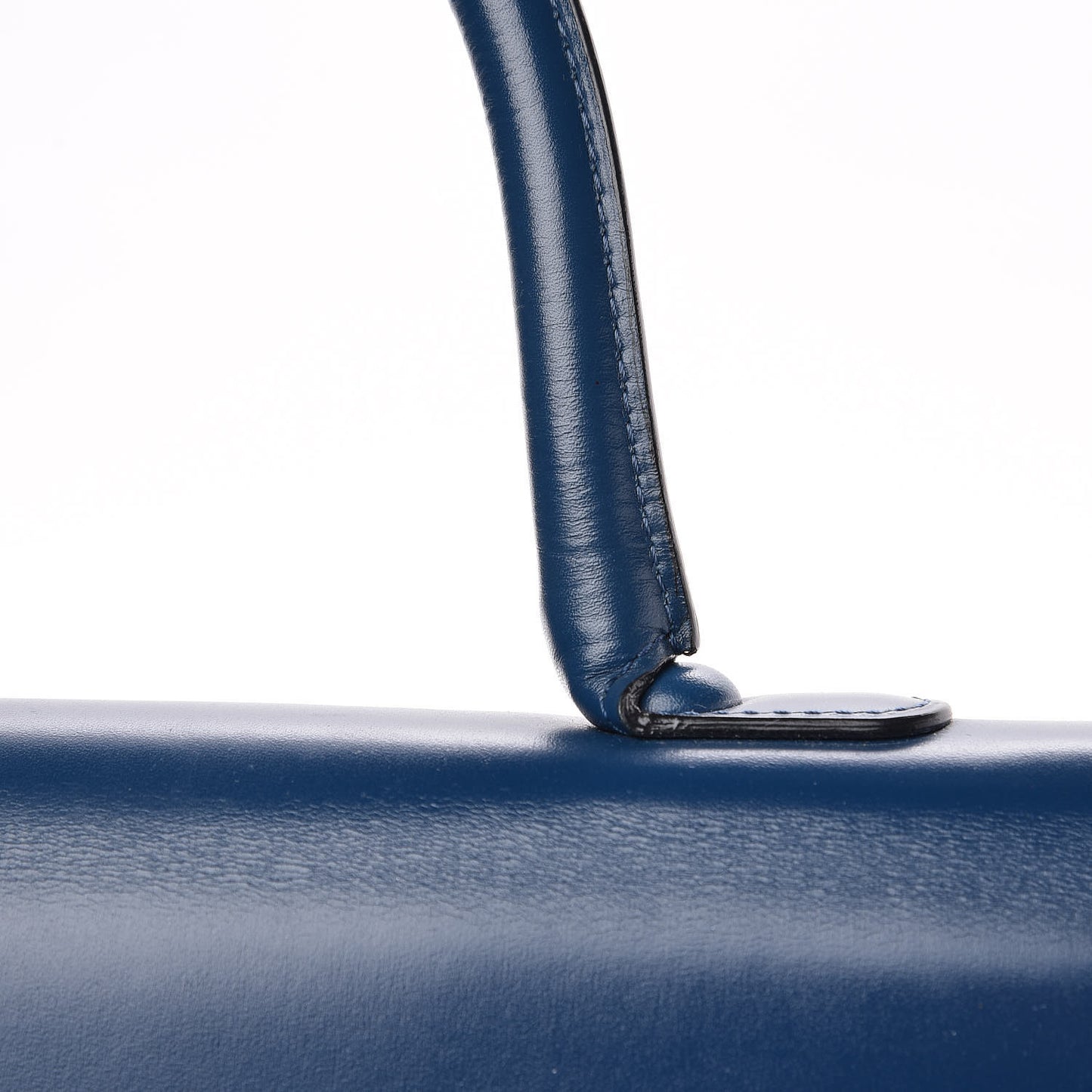 Box Calfskin Brillant MM Satchel Blue De Prusse