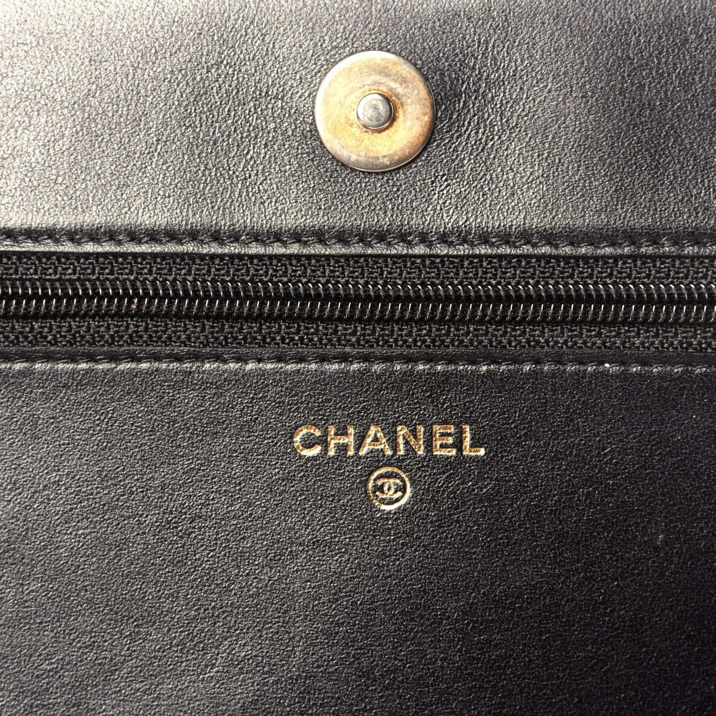 Caviar Quilted Boy Wallet On Chain WOC Black