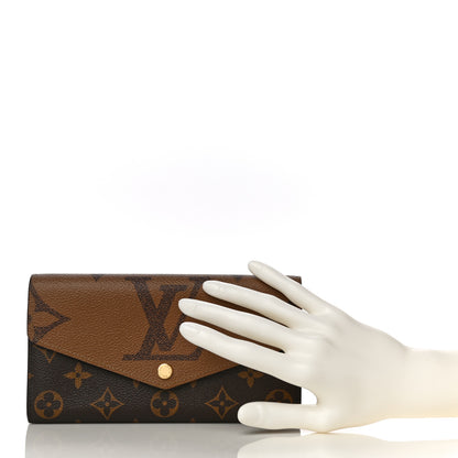 Louis Vuitton Reverse Monogram Giant Sarah Wallet 2 of 10