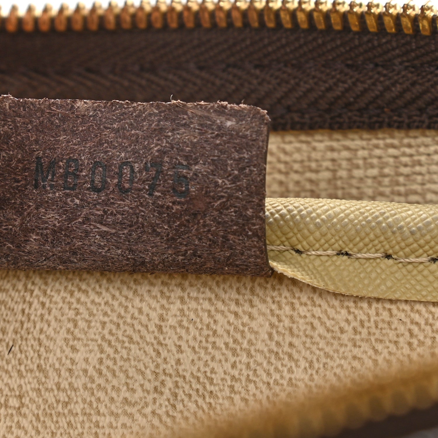 Louis Vuitton Damier Ebene Deauville 7 of 17