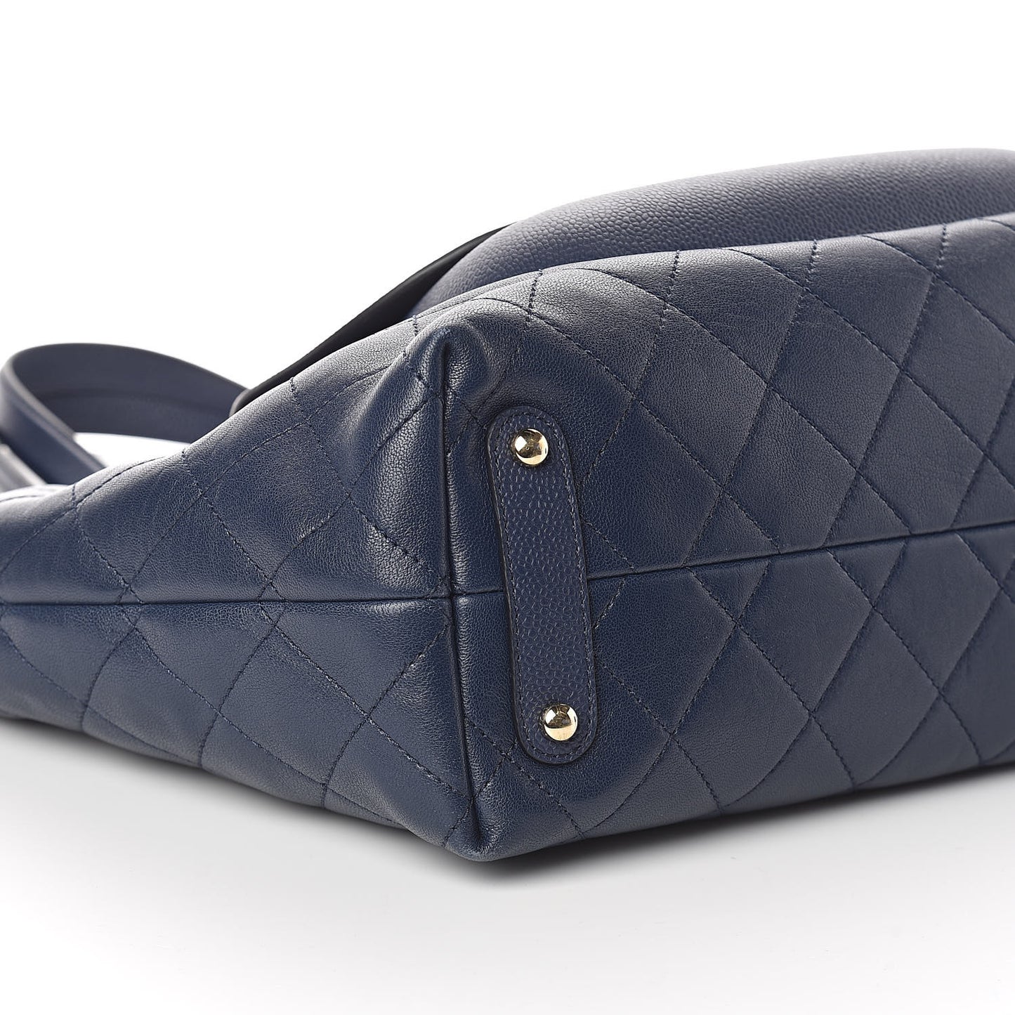 Calfskin Caviar Quilted Large Shopping Tote Blue