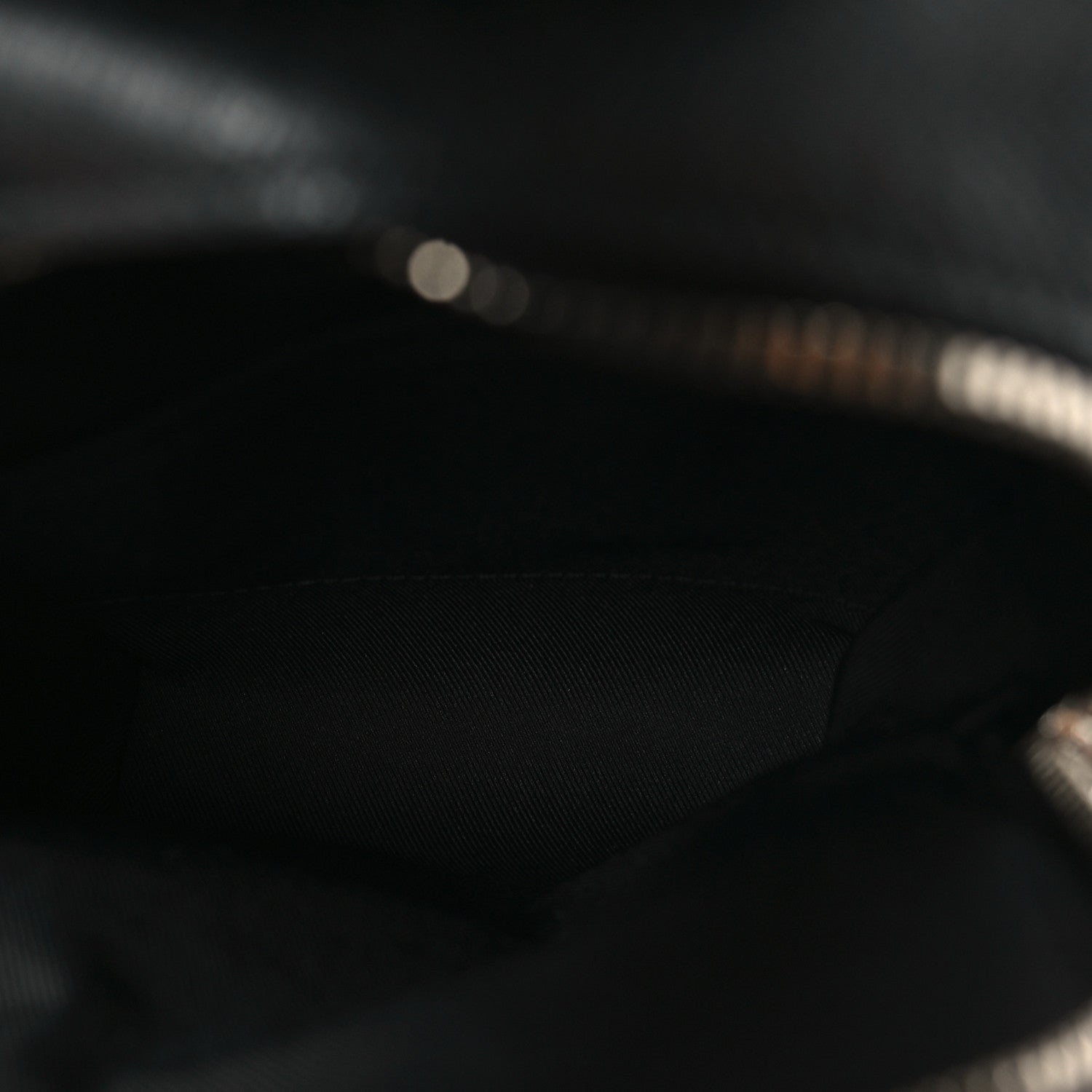 Louis Vuitton Taigarama Outdoor Slingbag Black 4 of 8