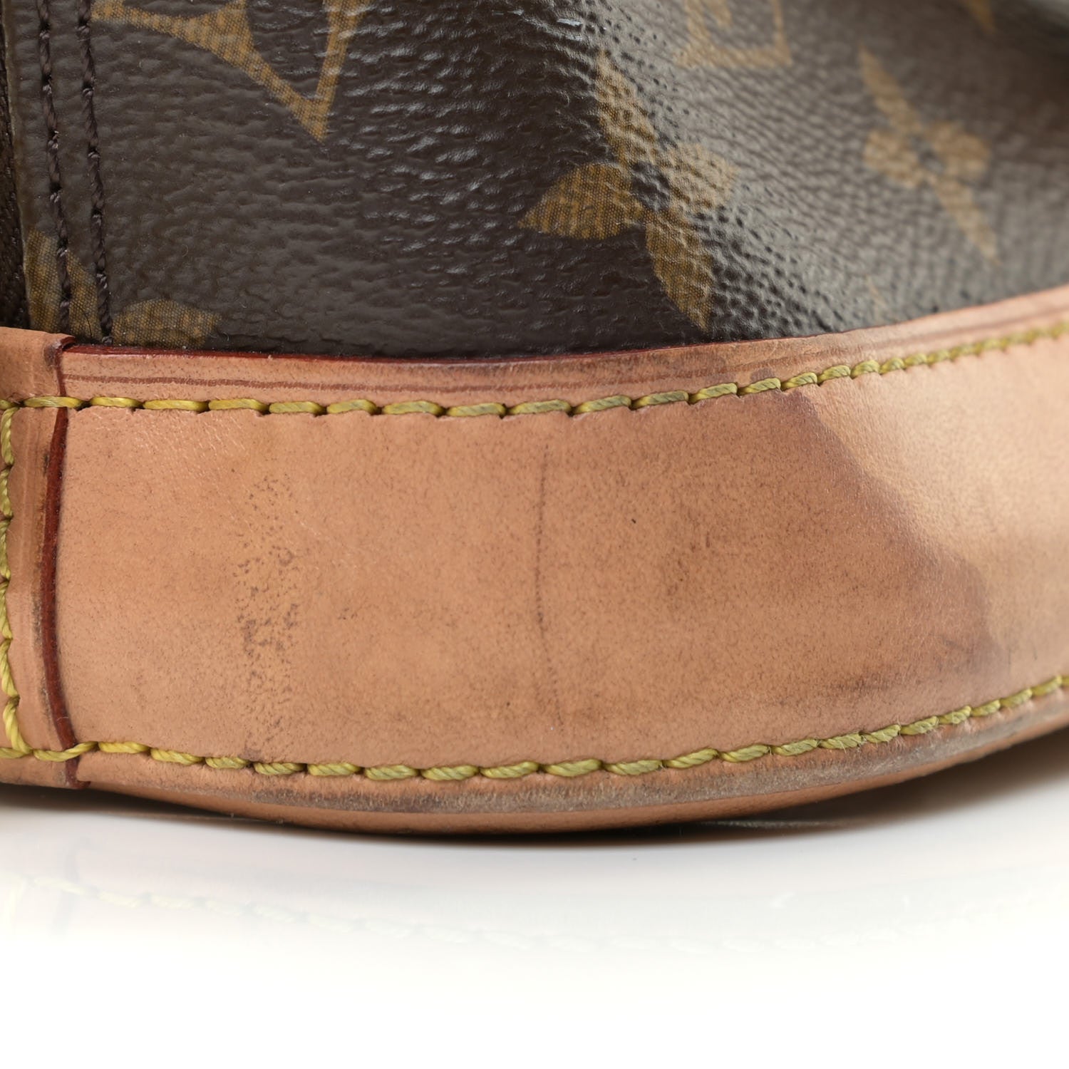Louis Vuitton Monogram Alma BB 15 of 17