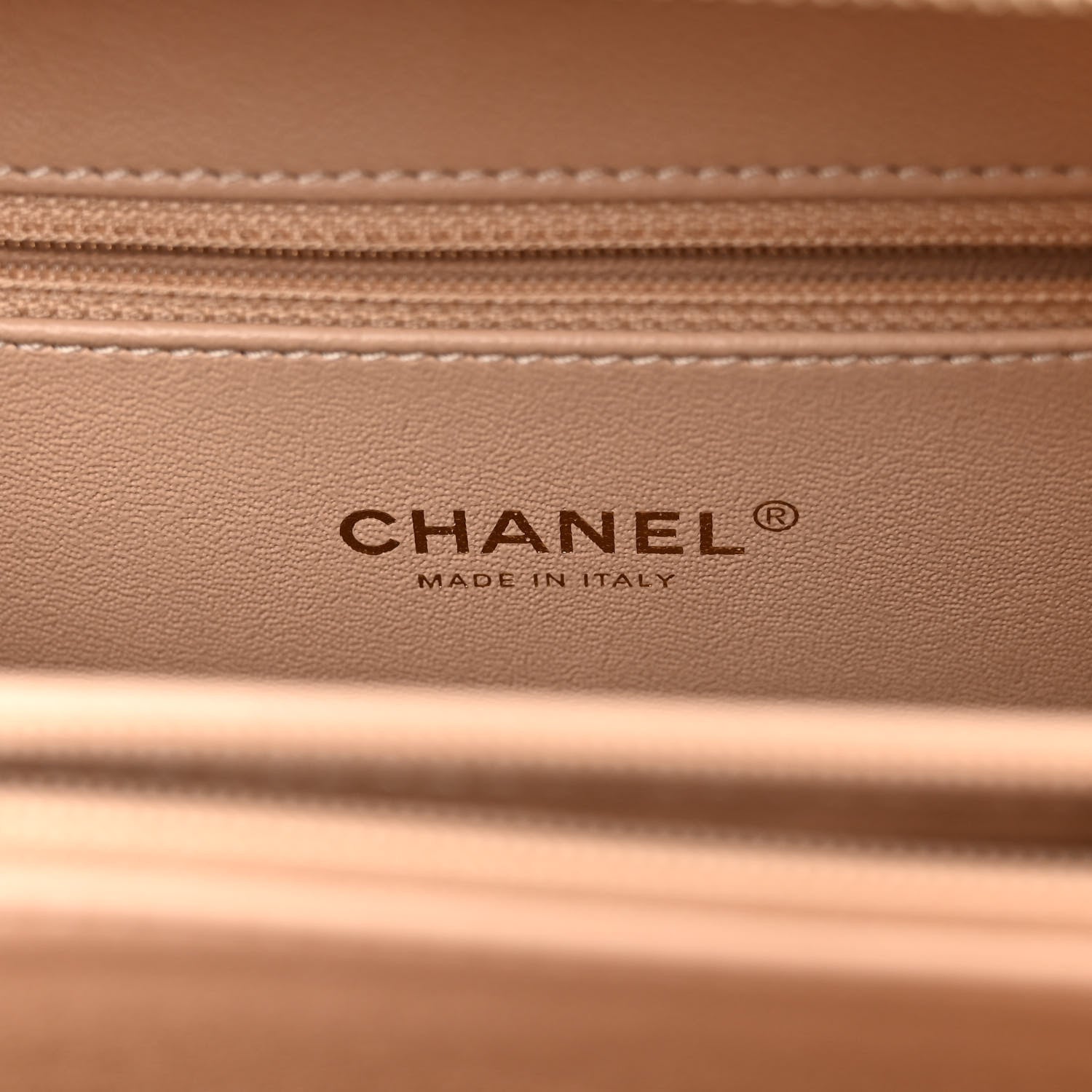 Chanel Caviar Quilted Medium CC Filigree Vanity Case Light Beige 7 of 12