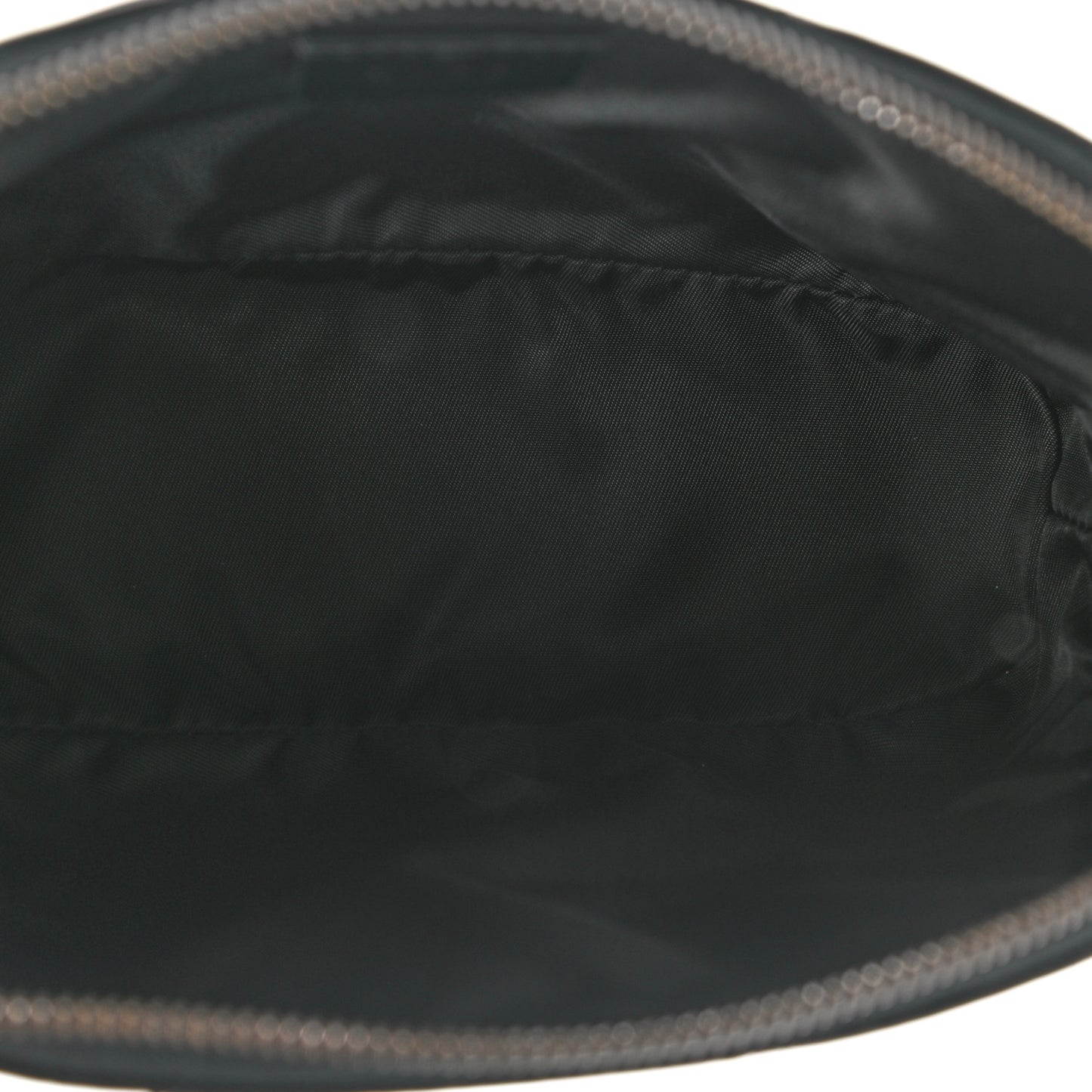 Calfskin Matelasse Large GG Marmont Pouch Cosmetic Case Black