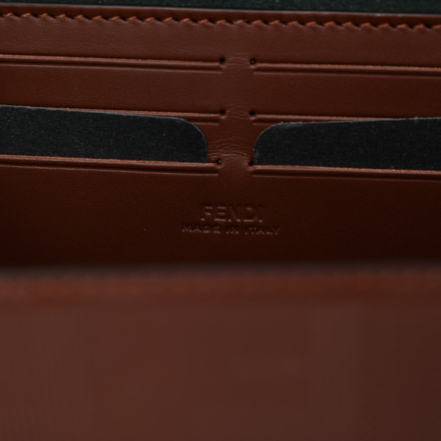 Vitello King FF Lines Embossed Baguette Soft Trunk Ghianda