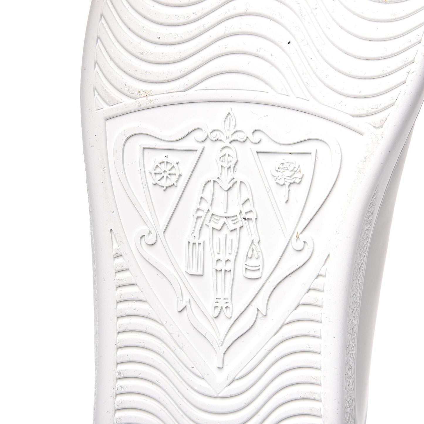 Calfskin Interlocking G Perforated Womens Ace Sneakers 39.5 White Grey Sky