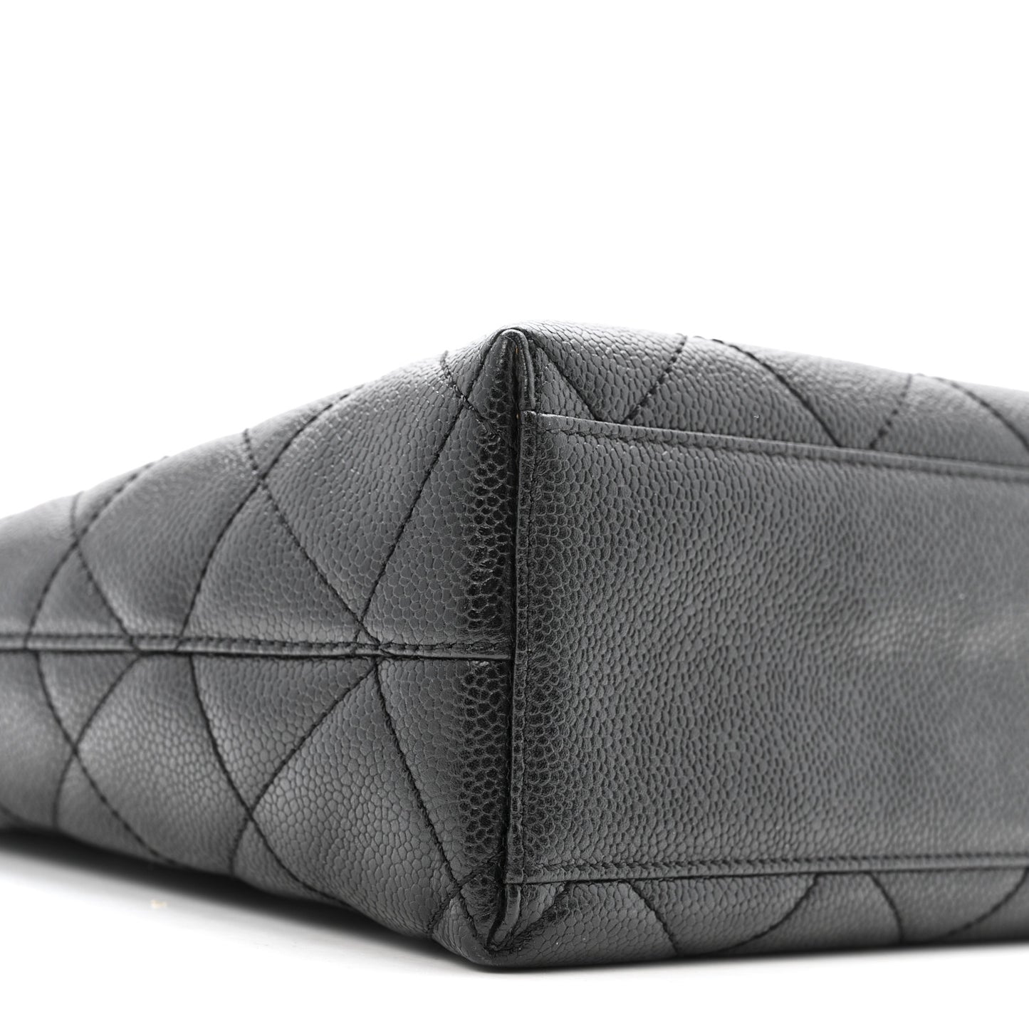 Caviar Diamond Flap Shoulder Bag Black