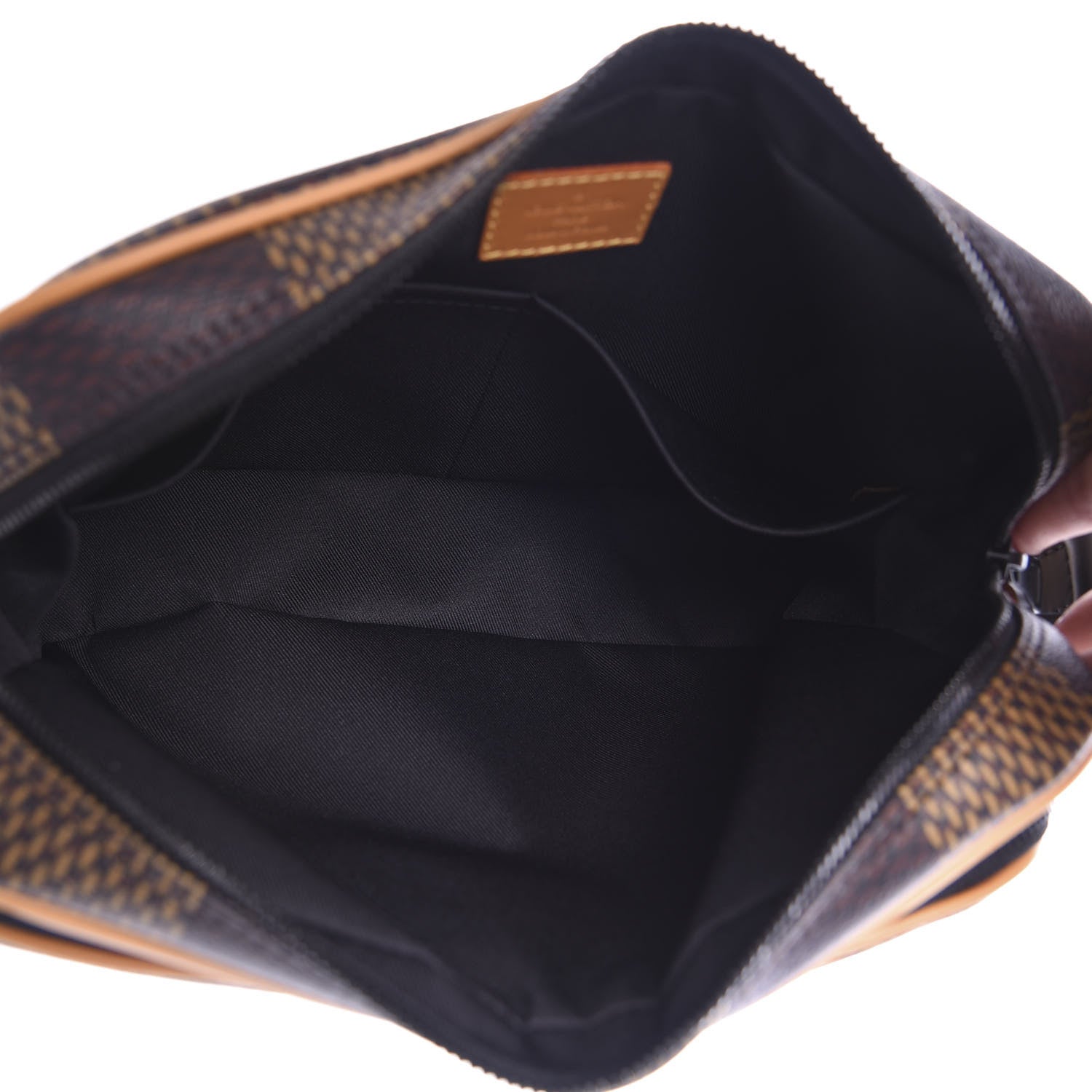 Louis Vuitton X NIGO Giant Damier Ebene Monogram Nil Messenger 5 of 9