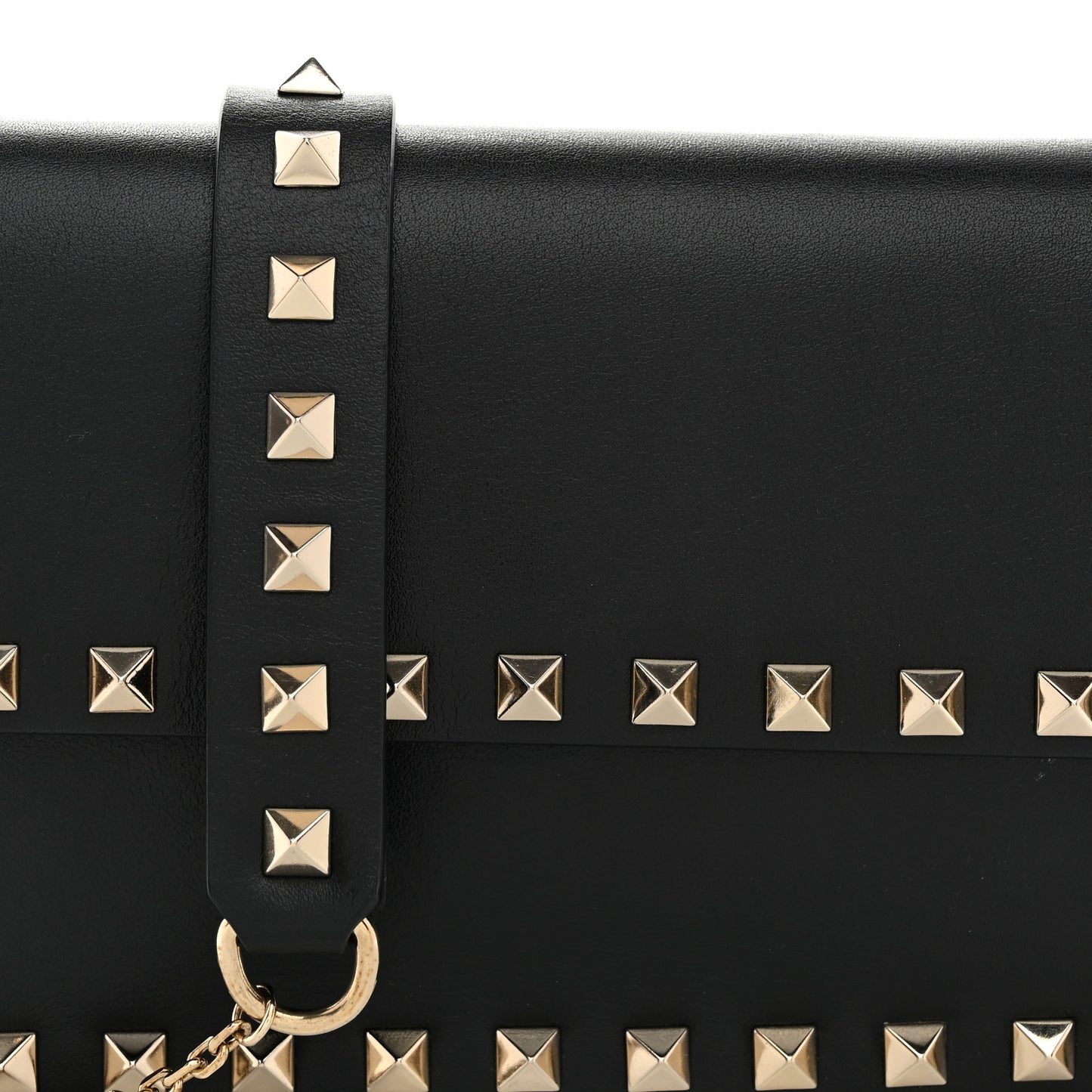 Vitello Mini Rockstud Wallet on Chain Black