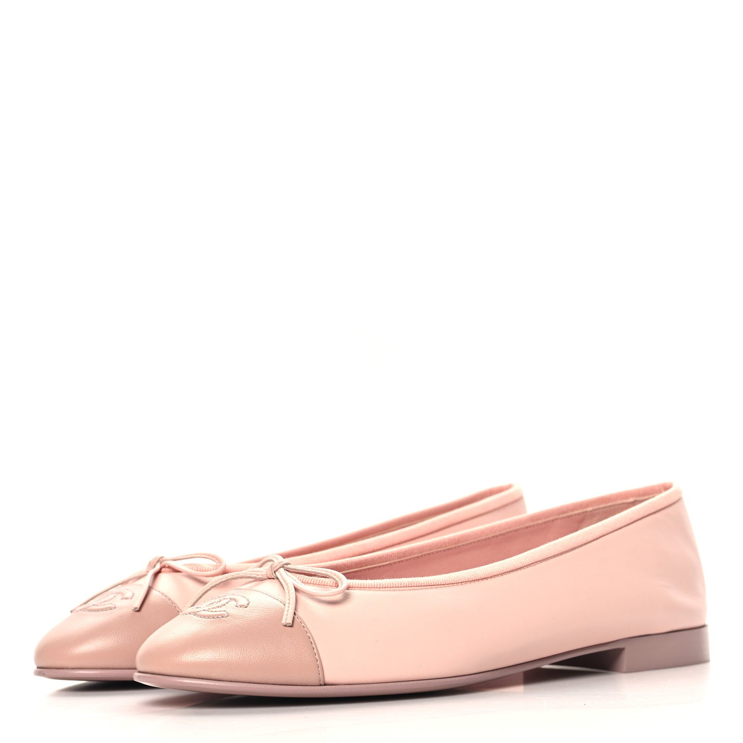 Lambskin Cap Toe CC Ballerina Flats 40.5 Light Pink CHANEL Lambskin Cap Toe CC Ballerina Flats 40.5 Light Pink Dark Pink