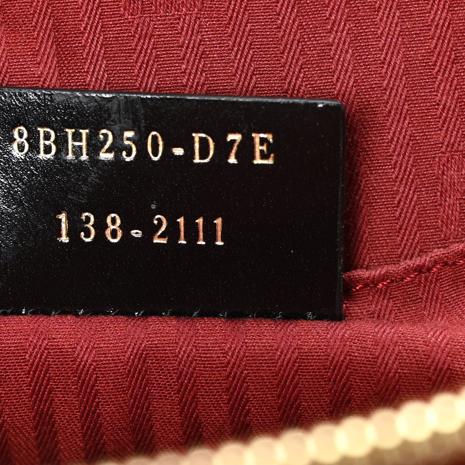 Fendi Vitello Elite Regular 2Jours Tote Rosso Scuro Ciliegia 8 of 15