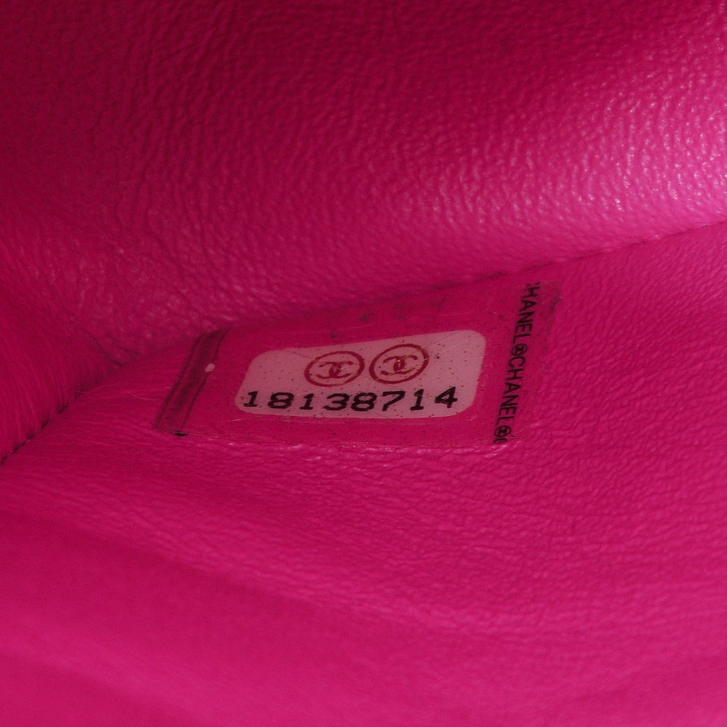 Iridescent Caviar Maxi Double Flap Pink