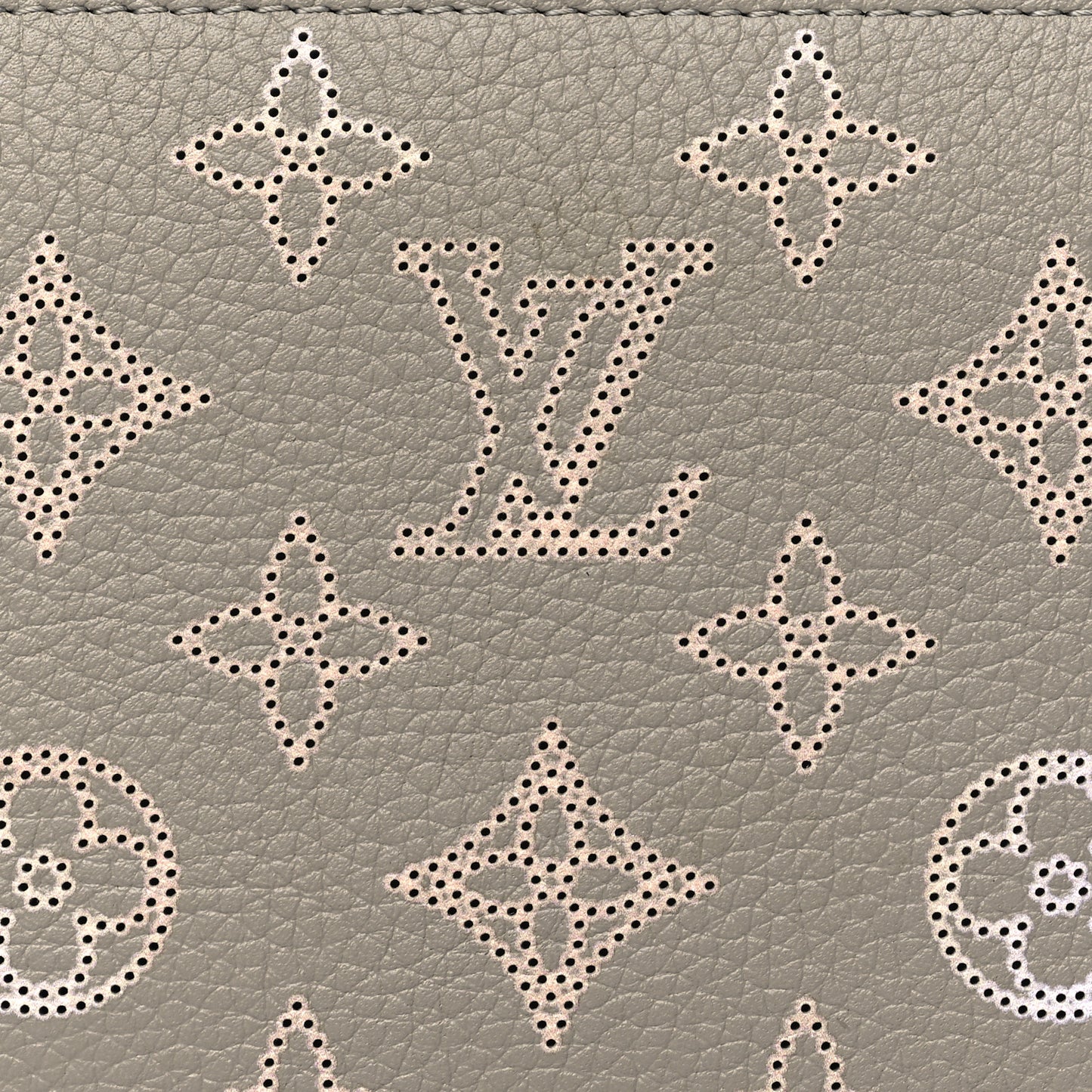 Mahina Flight Mode Zippy NM Wallet Gray