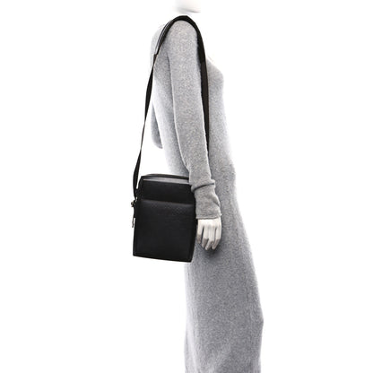 Louis Vuitton Monogram Glace Bobby Cafe 2 of 9