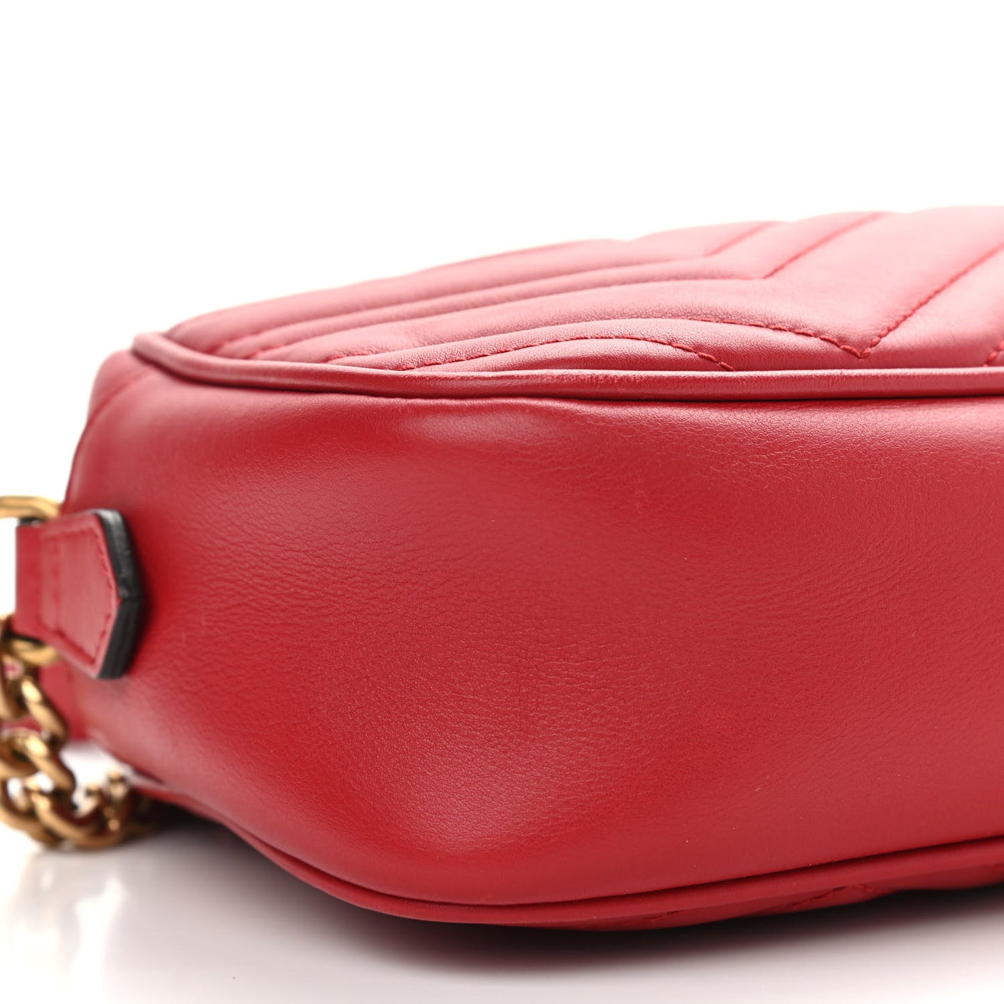 Calfskin Matelasse Small GG Marmont Chain Shoulder Bag Hibiscus Red