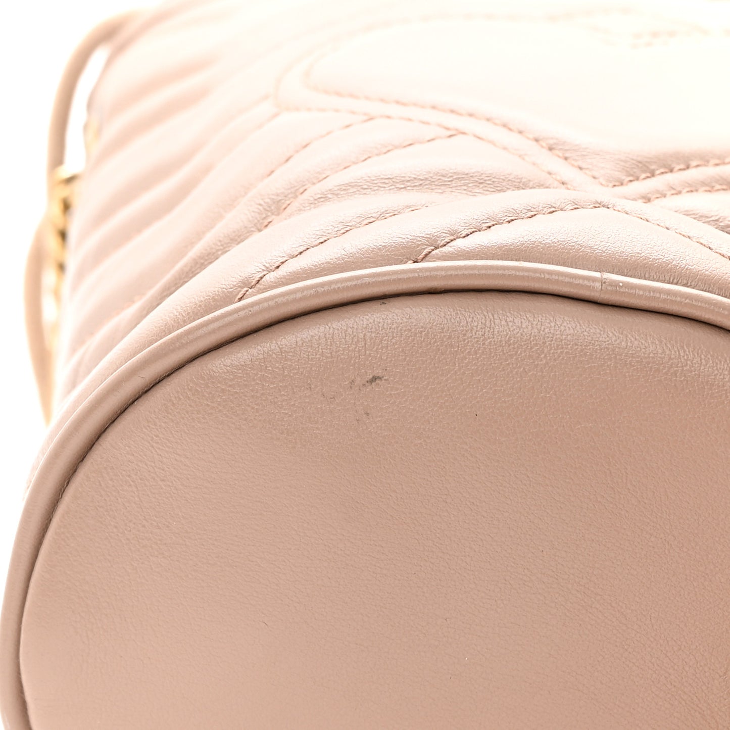 Calfskin Matelasse Mini GG Marmont 2.0 Bucket Bag Porcelain Rose