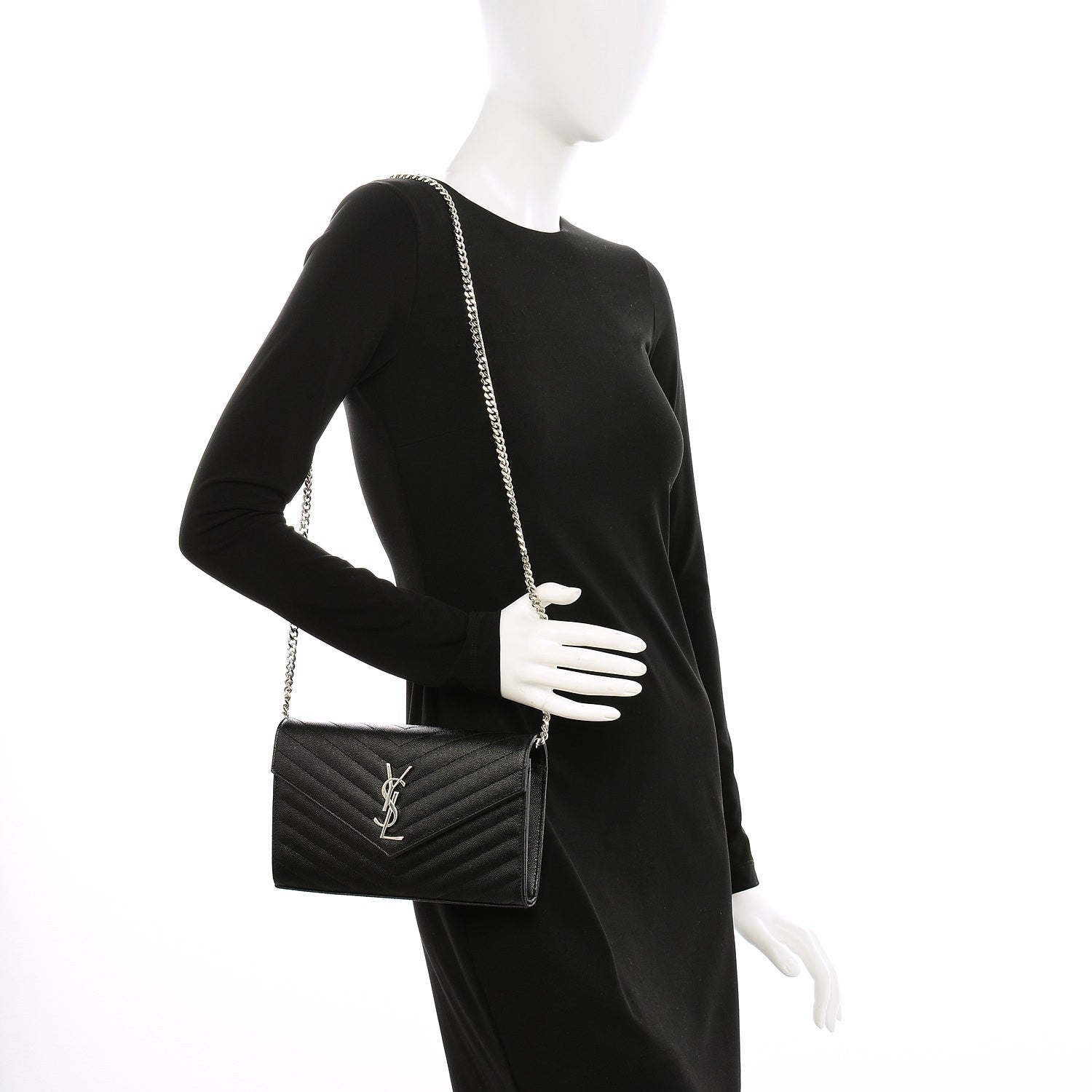 Saint Laurent Grain De Poudre Matelasse Chevron Medium Monogram Chain Wallet Black 2 of 6