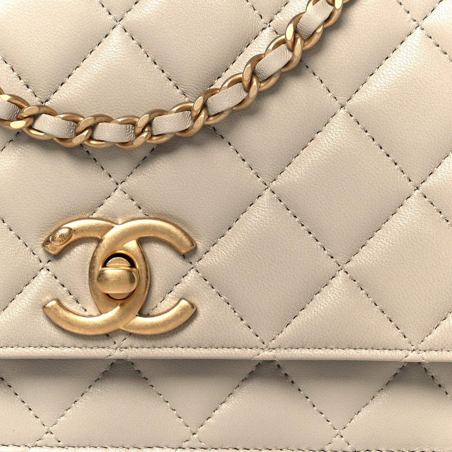 Lambskin Quilted CC Wallet on Chain WOC Light Beige