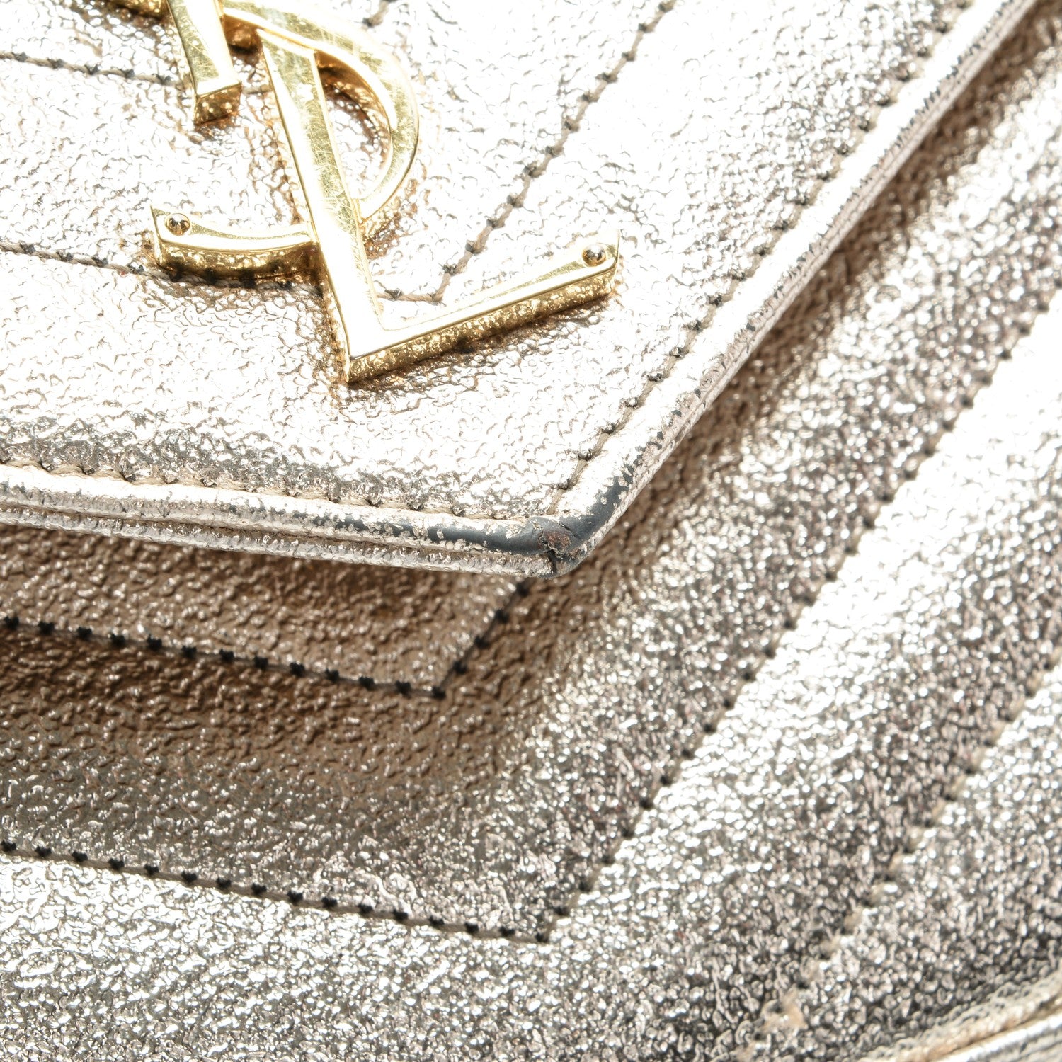 Saint Laurent Grain De Poudre Matelasse Chevron Monogram Chain Wallet Gold 10 of 10