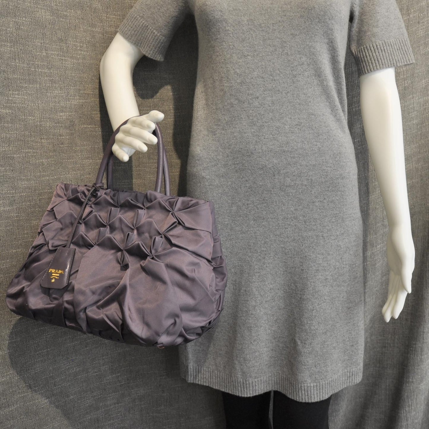 Tessuto Nylon Pleated Handbag Mirtillo