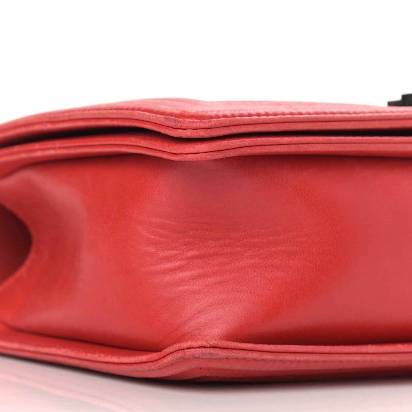 Lambskin Embossed New Medium Boy Cube Flap Red