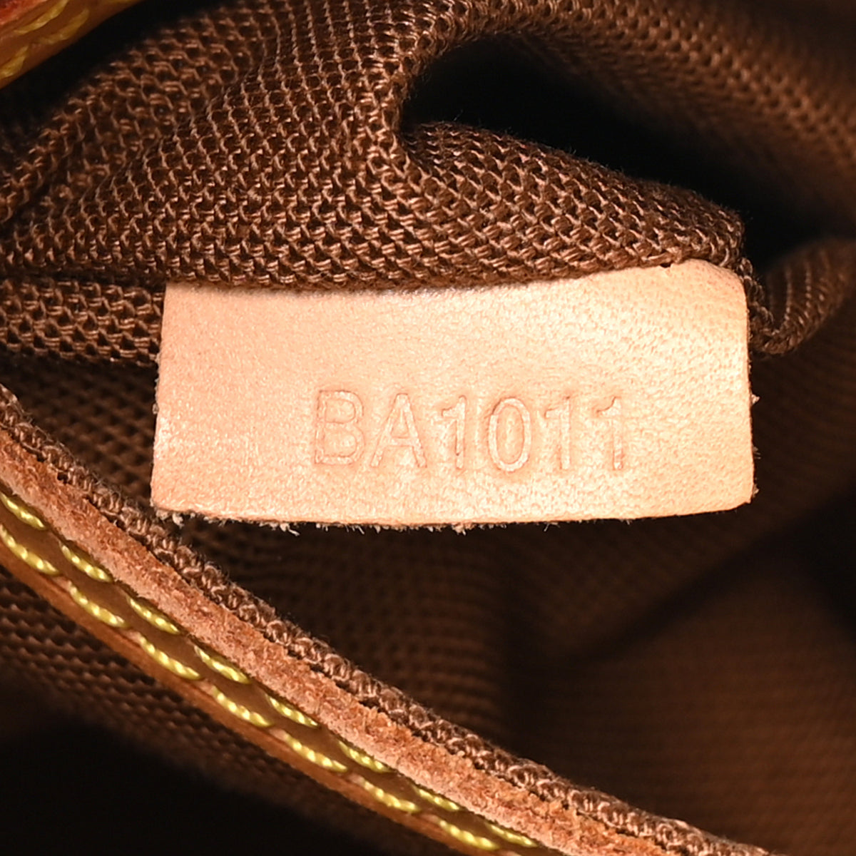 Louis Vuitton Monogram Alma PM 6 of 10