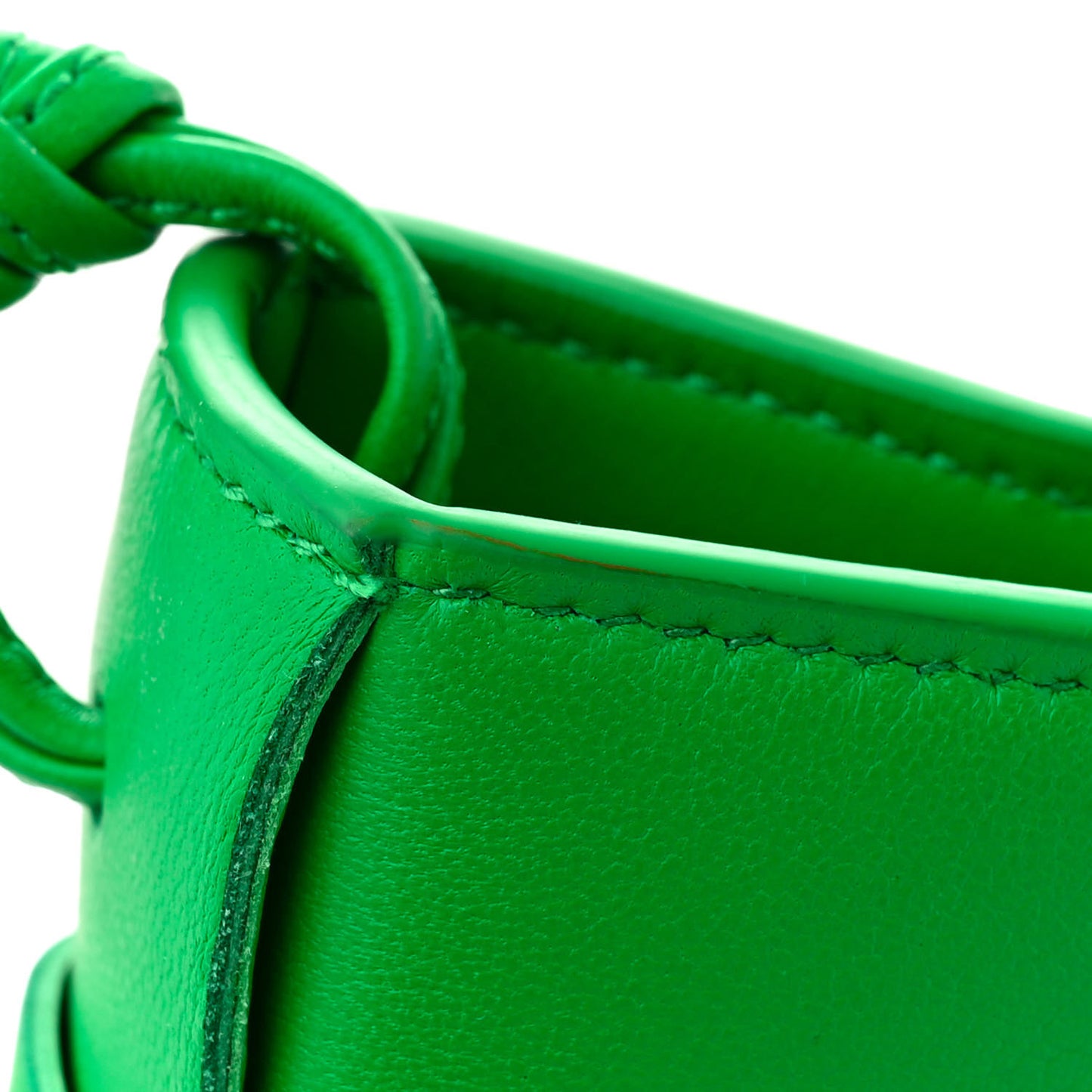 Calfskin Maxi Intrecciato Cassette Pouch On Strap Parakeet