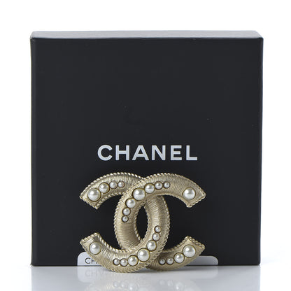 Chanel Pearl CC Brooch Gold 5 of 5