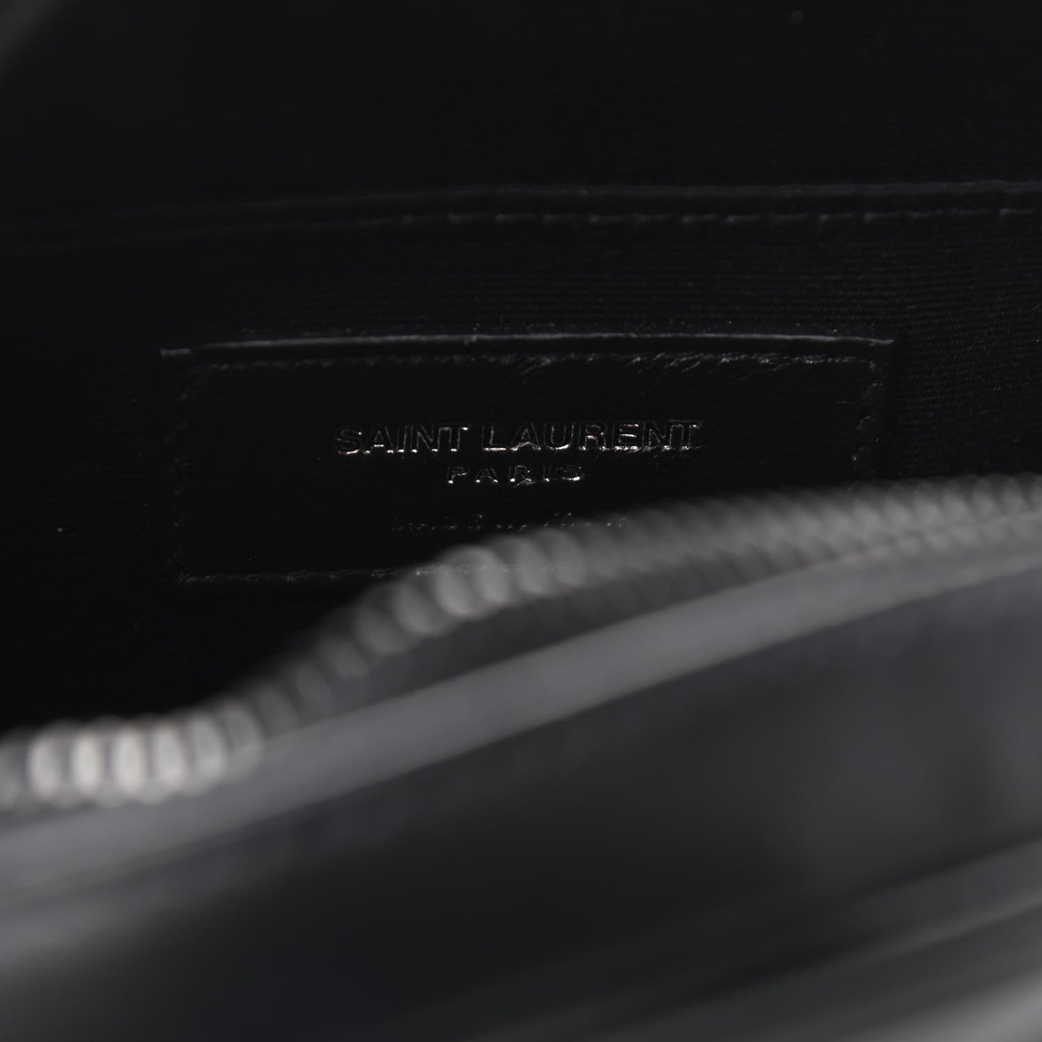 Saint Laurent Calfskin Matelasse Chevron Round Vinyle Camera Bag Black 6 of 8