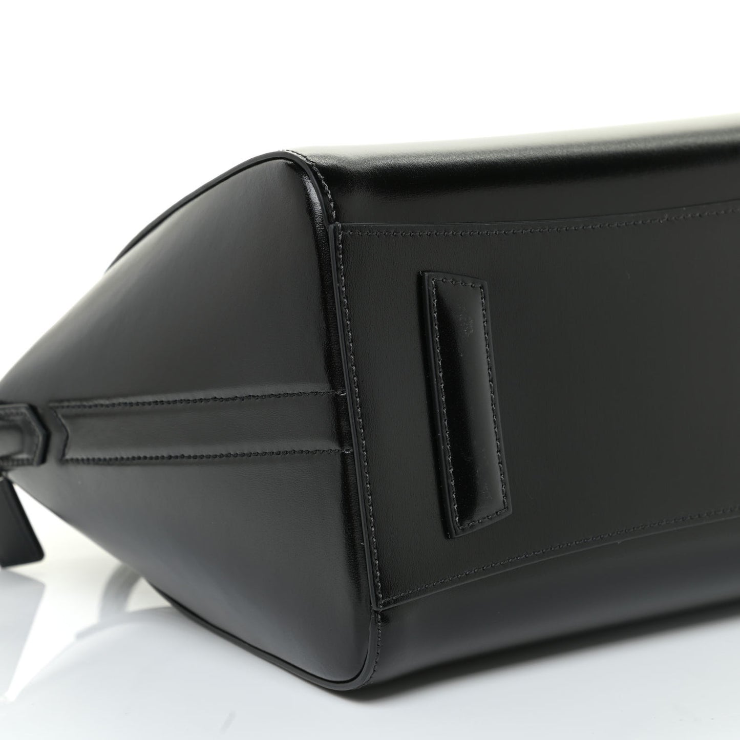 Shiny Lord Calfskin Small Antigona Black