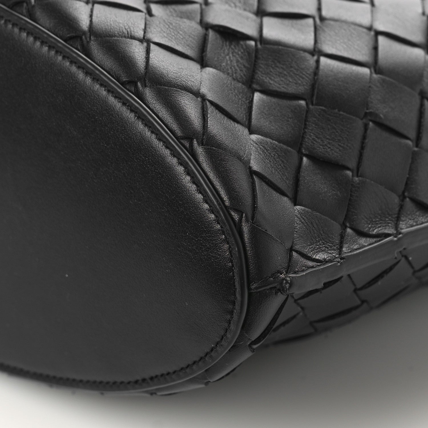 Bottega Veneta Nappa Intrecciato Medium Knot Bucket Bag Black 7 of 9