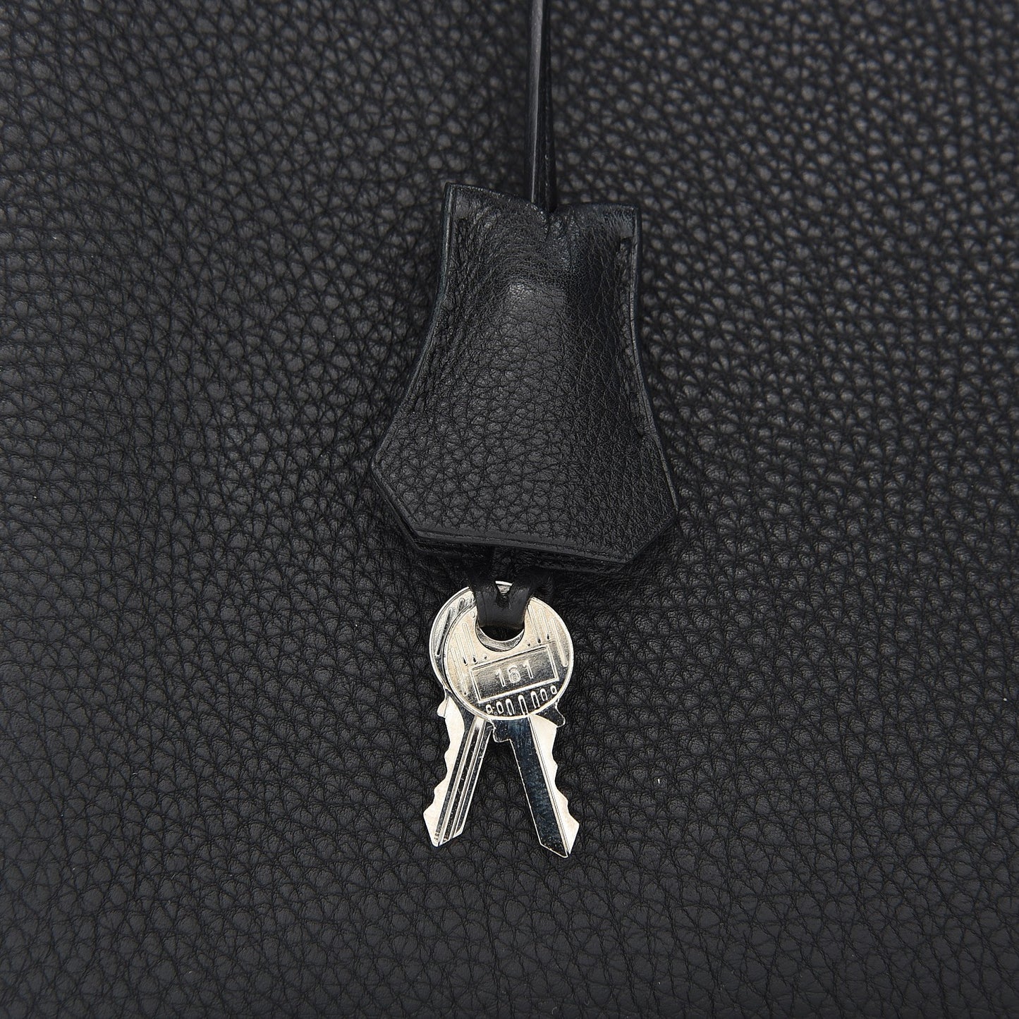 Togo Kelly Retourne 35 Black