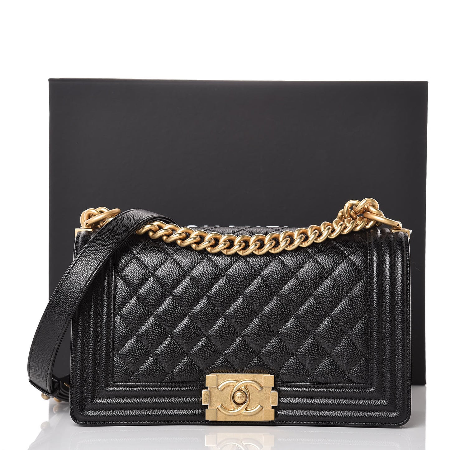 Caviar Quilted Medium Boy Flap Black