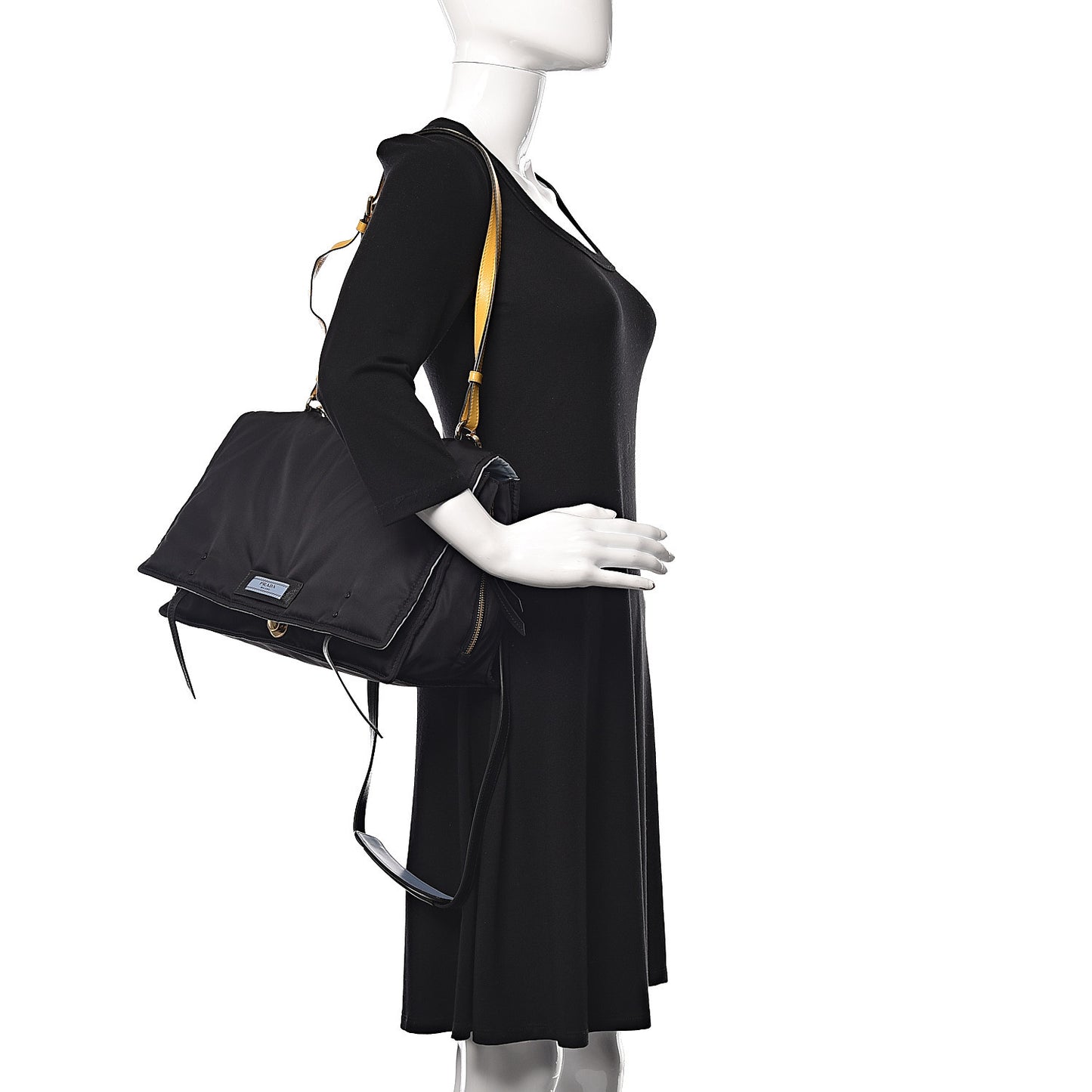 Tessuto Nylon Etiquette Flap Black Soleil