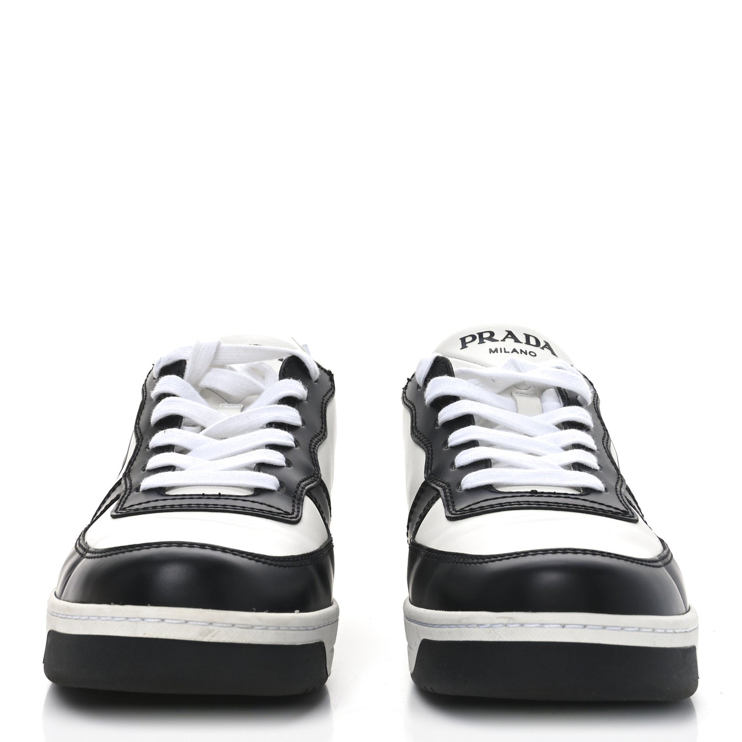 Spazzolato Rois Vitello Soft Triangle Logo Womens Low Top Sneakers 38 White Black