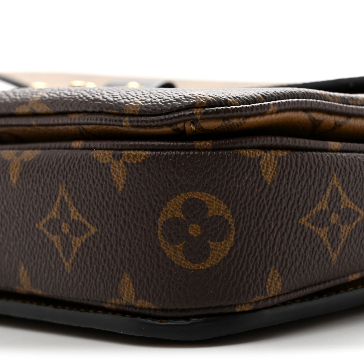 Reverse Monogram Pochette Metis