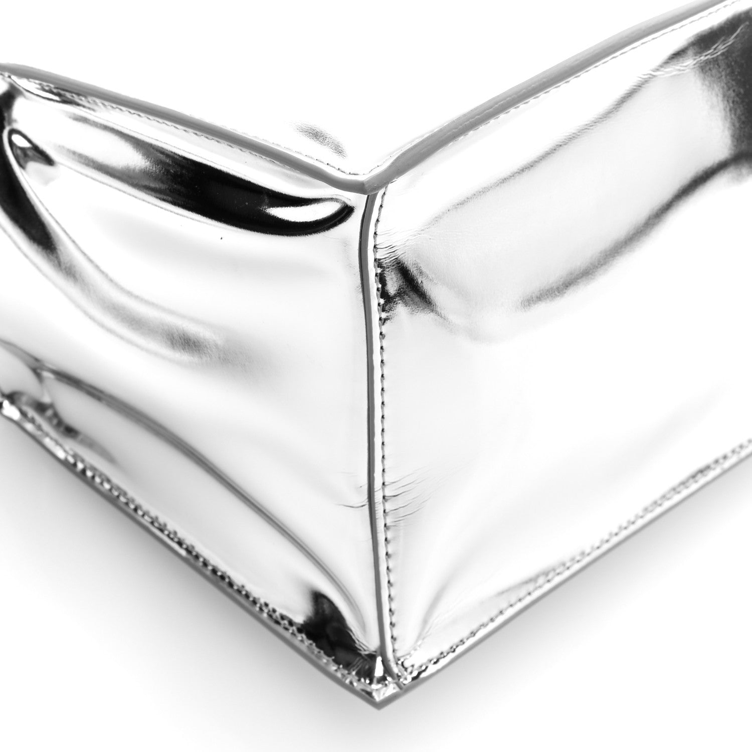 Jacquemus Metallic Patent Calfskin La Pochette Rond Carre Silver 7 of 8
