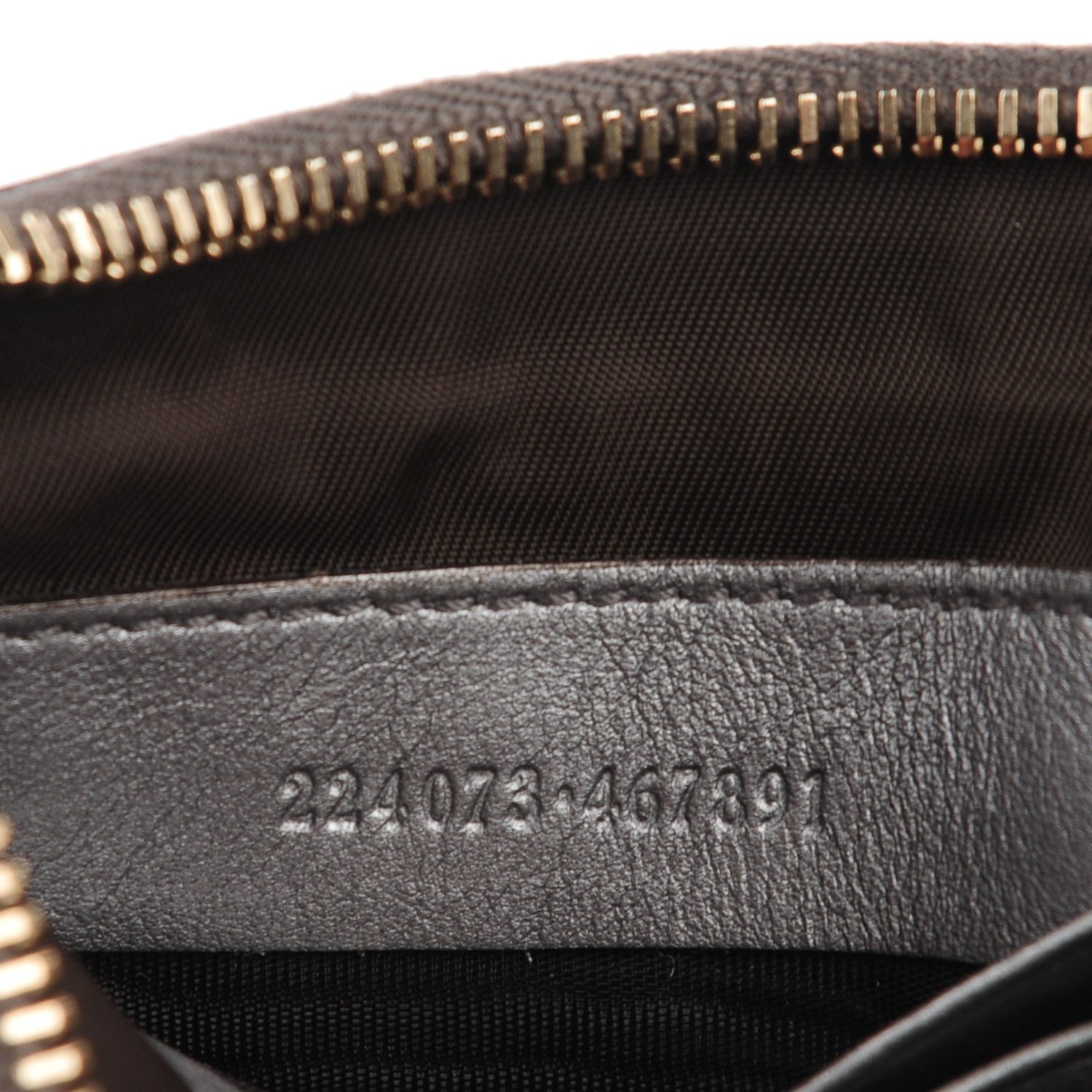 Gucci Metallic Microguccissima Heart Wristlet Grey 7 of 7