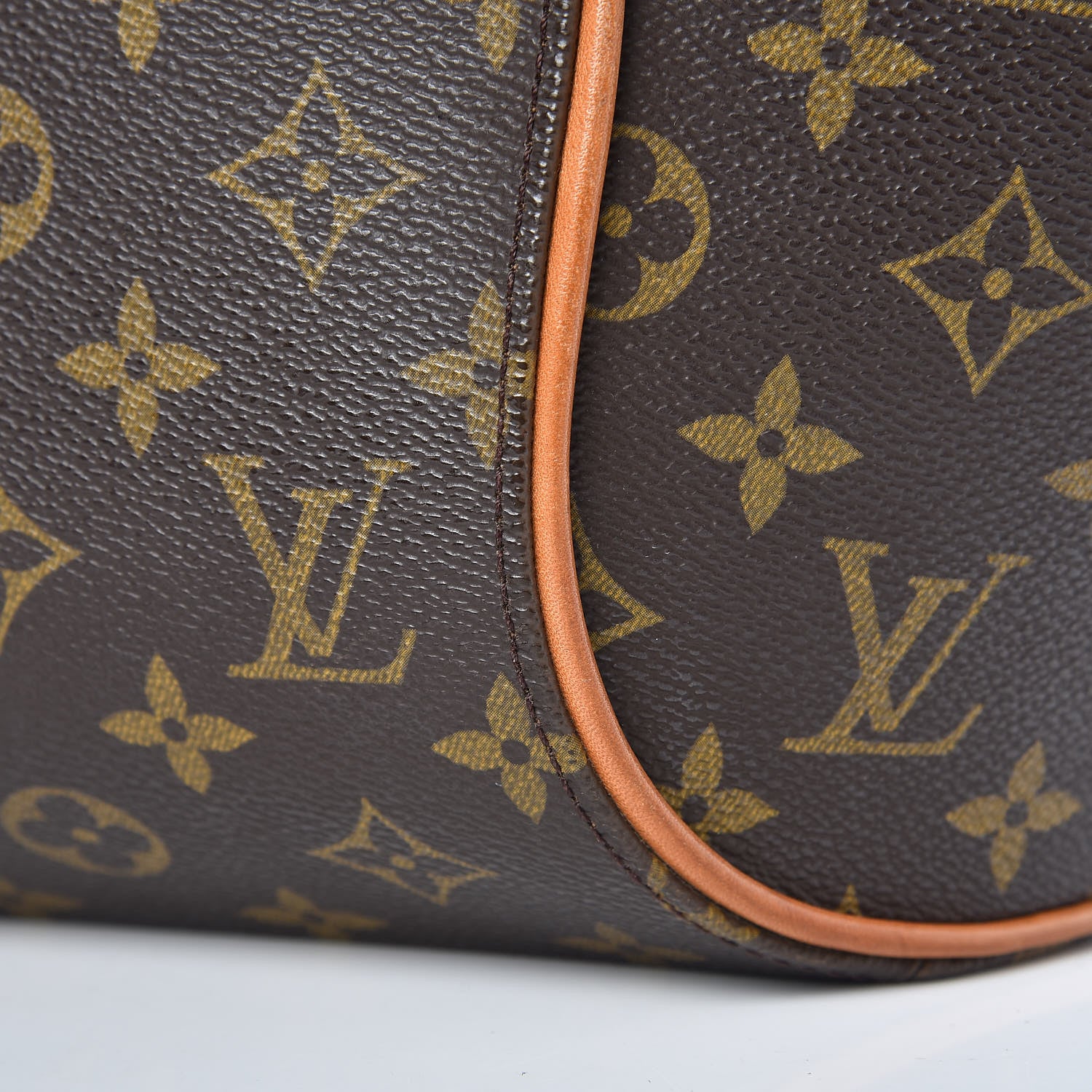 Louis Vuitton Monogram Ellipse PM 11 of 17