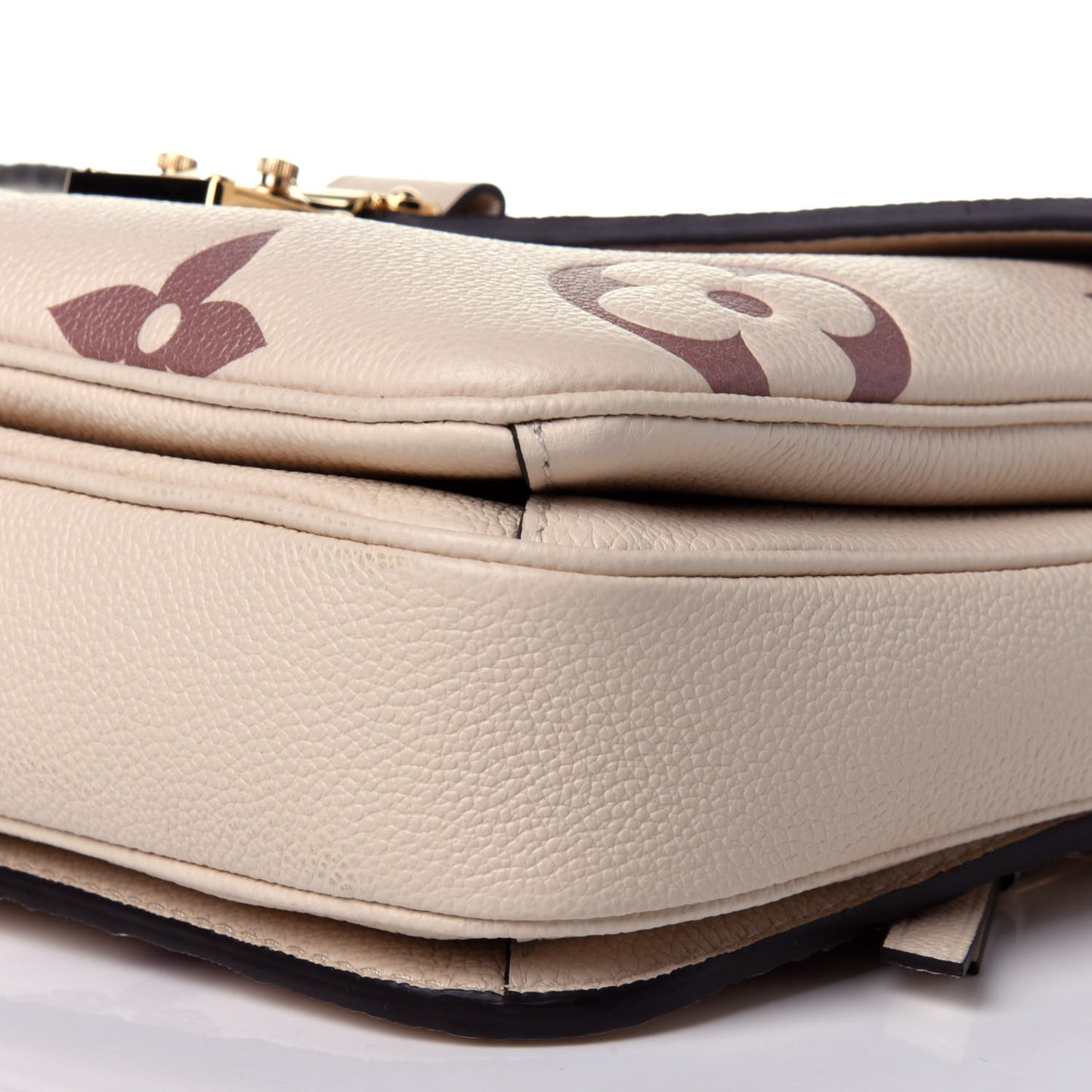 Empreinte Monogram Giant Pochette Metis Creme Bois De Rose