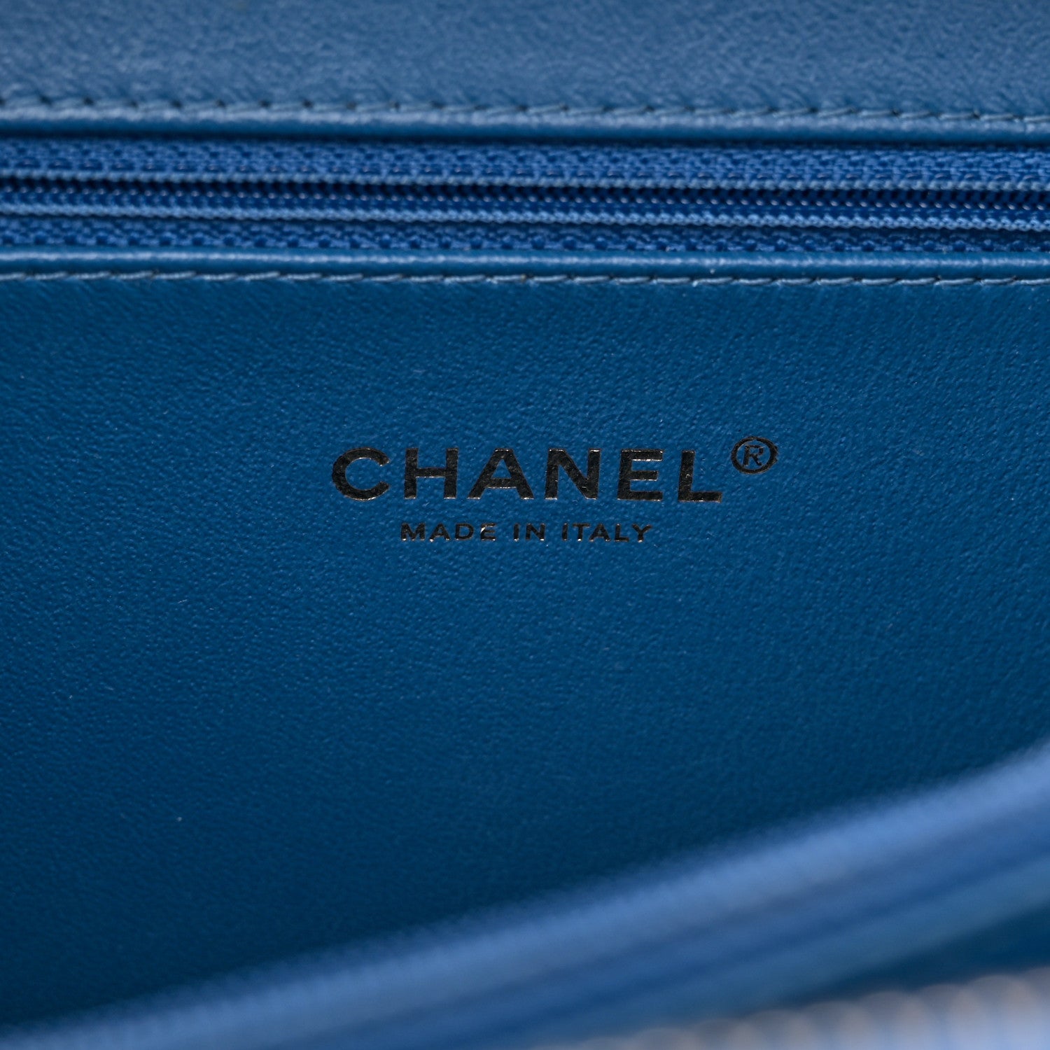 Chanel Caviar Quilted Medium CC Filigree Vanity Case Dark Blue 7 of 11