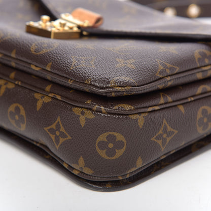 Louis Vuitton Monogram Pochette Metis 9 of 11